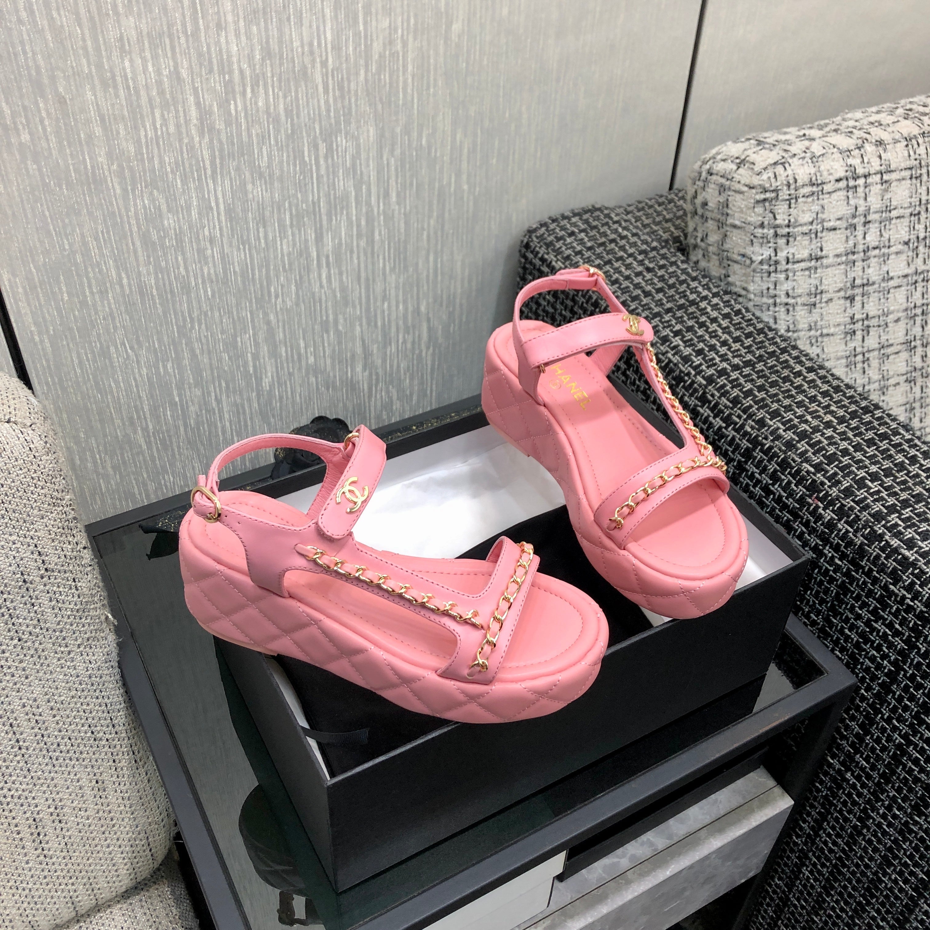 CC Platform Sandals Quilted Chain Pink Lambskin 602504