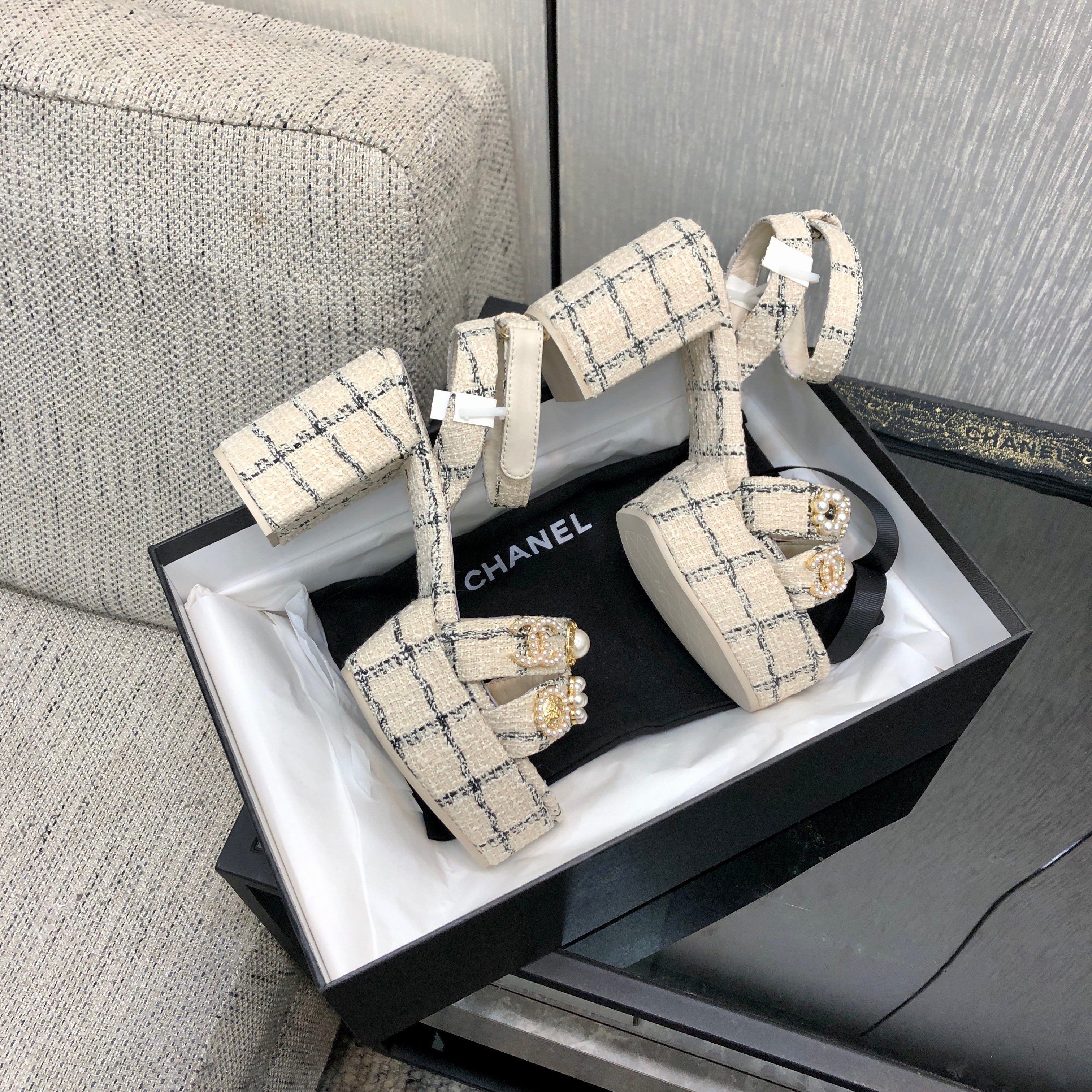 CC SS25 Sandals Tweed & Metal Beige & Black 602478