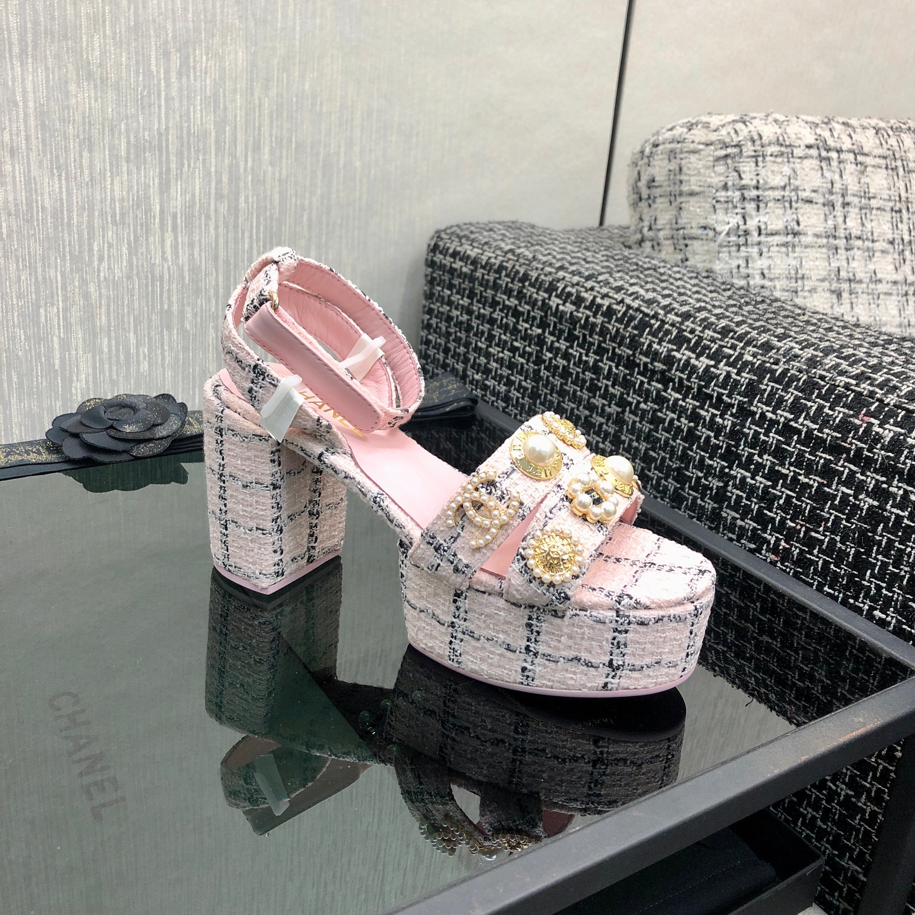 CC SS25 Sandals Tweed & Metal Pink & Black 602480