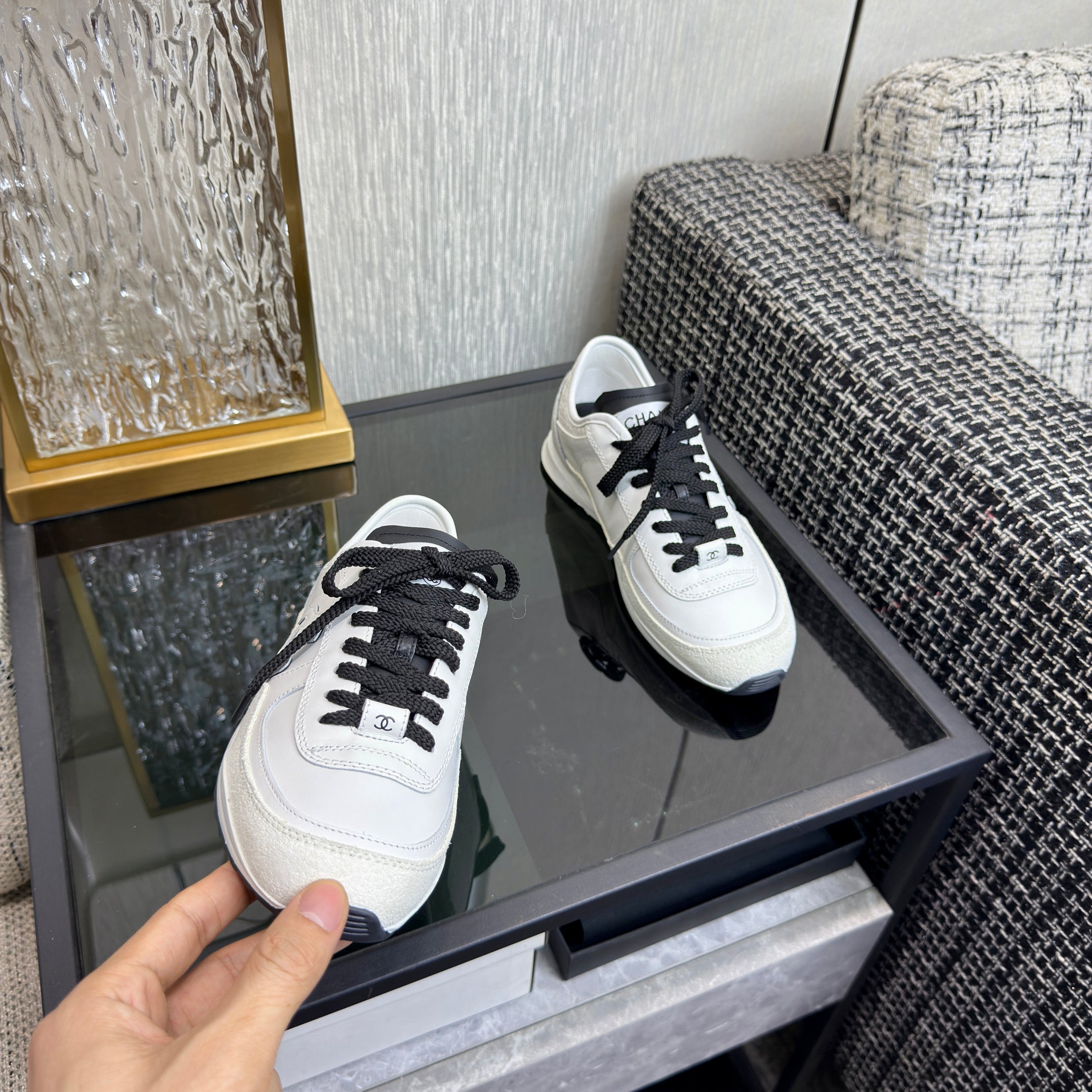 Chanel 2025 Sneaker White Cowhite & Suede 507459