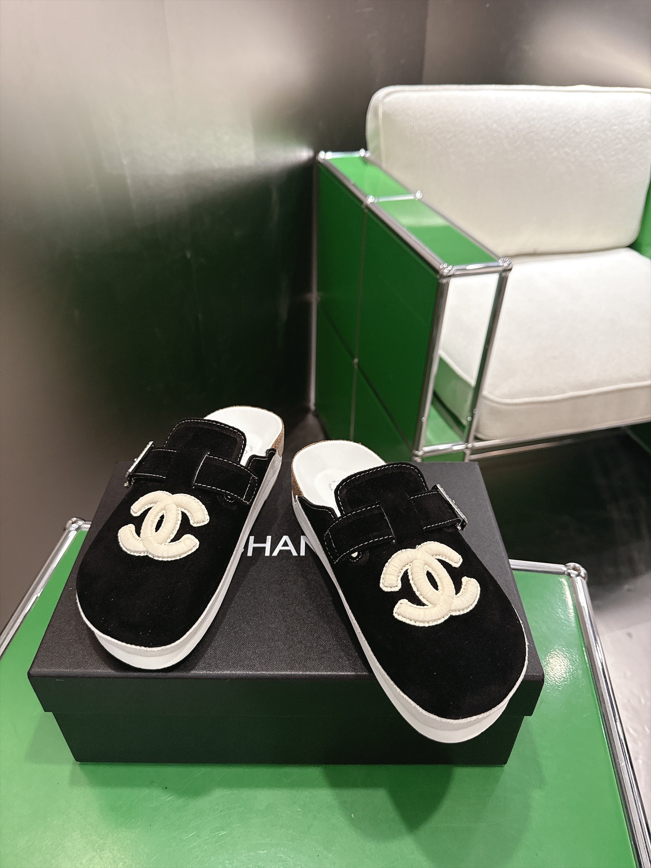 CC Logo Slip-On Mules Black Suede 960365