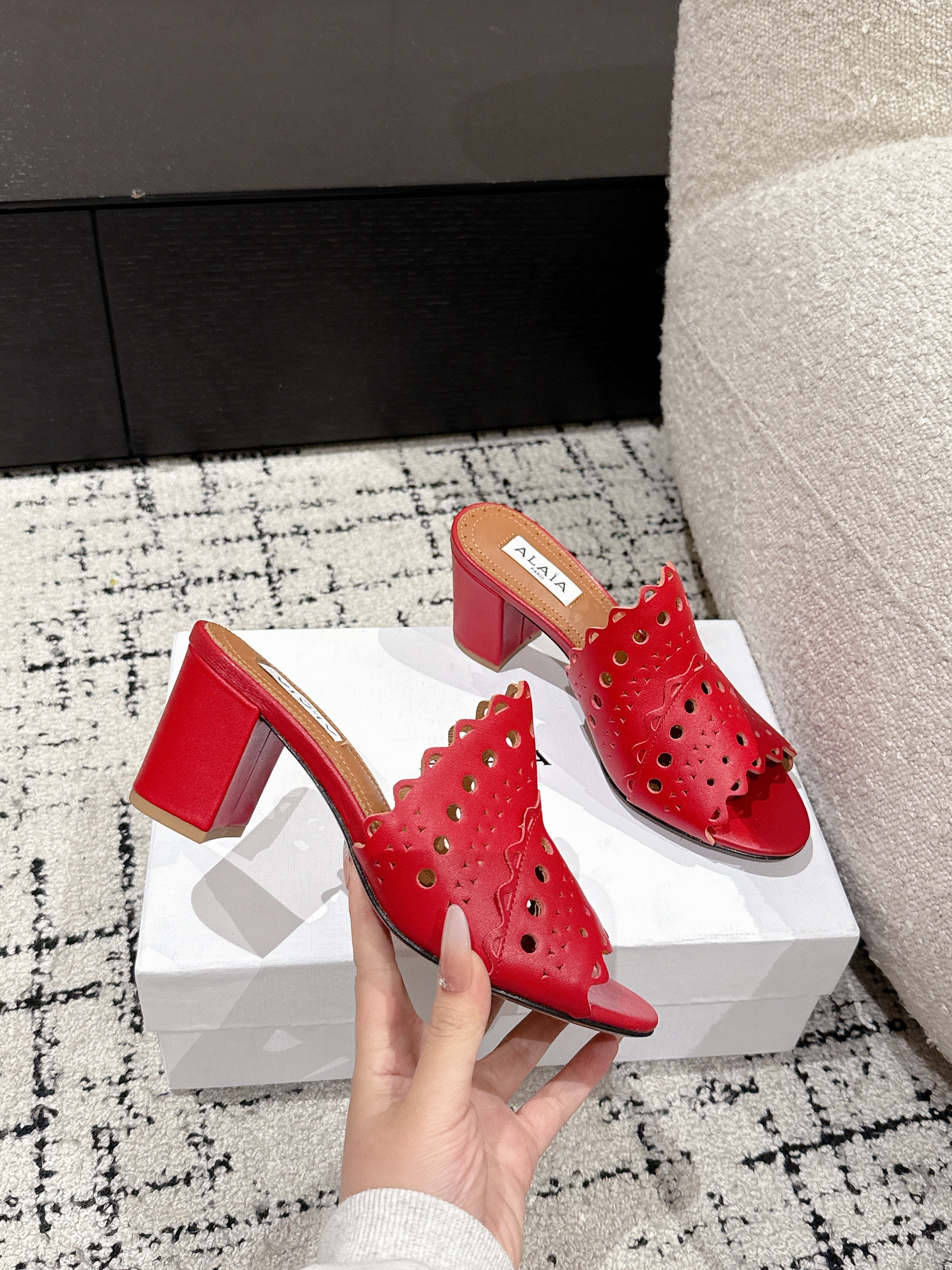 Alaia Vienne Mule Heeled Sandals 70mm Red Leather 232505