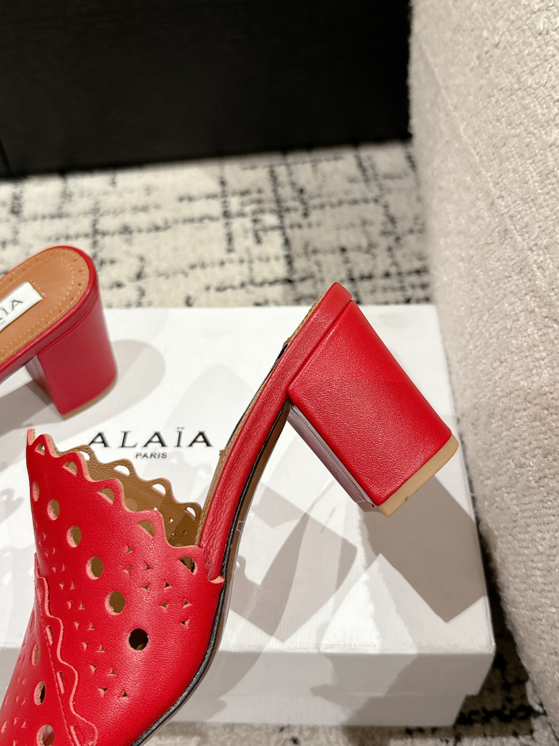 Alaia Vienne Mule Heeled Sandals 70mm Red Leather 232505