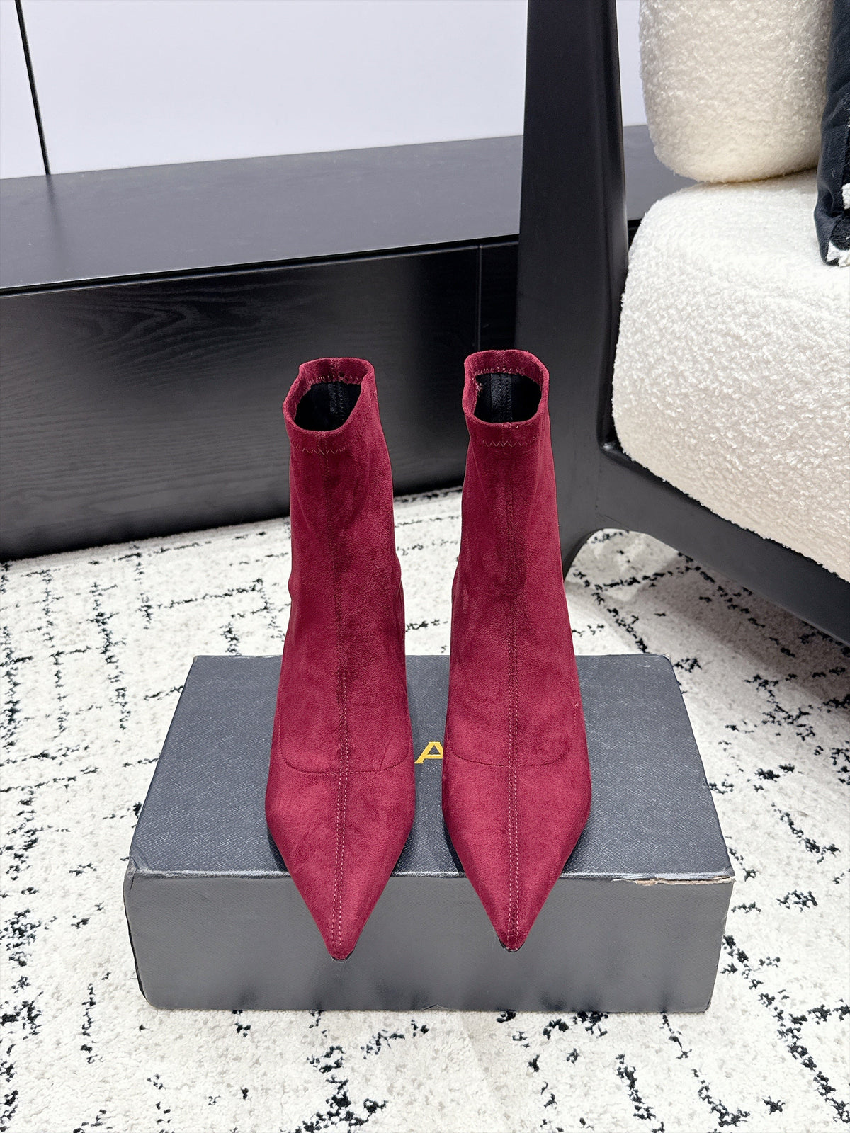 Alaia 26s Ankle Boots 5.5cm Burgundy Suede 194431