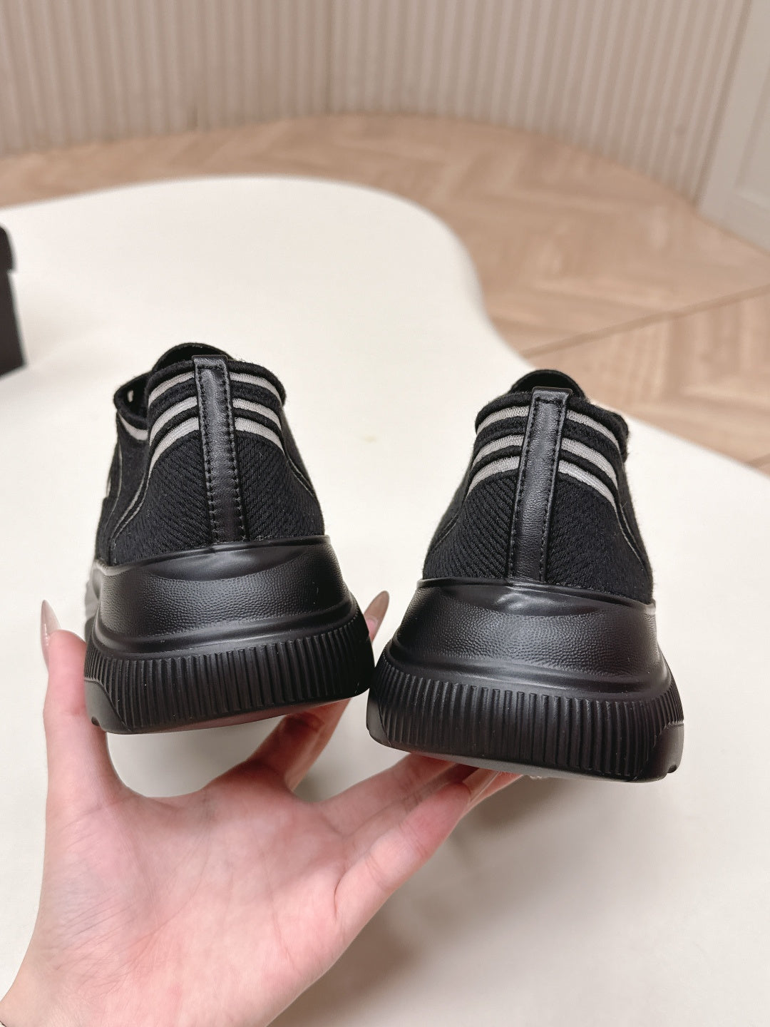 CC 26s Sneaker Black Mesh Fiber 612015