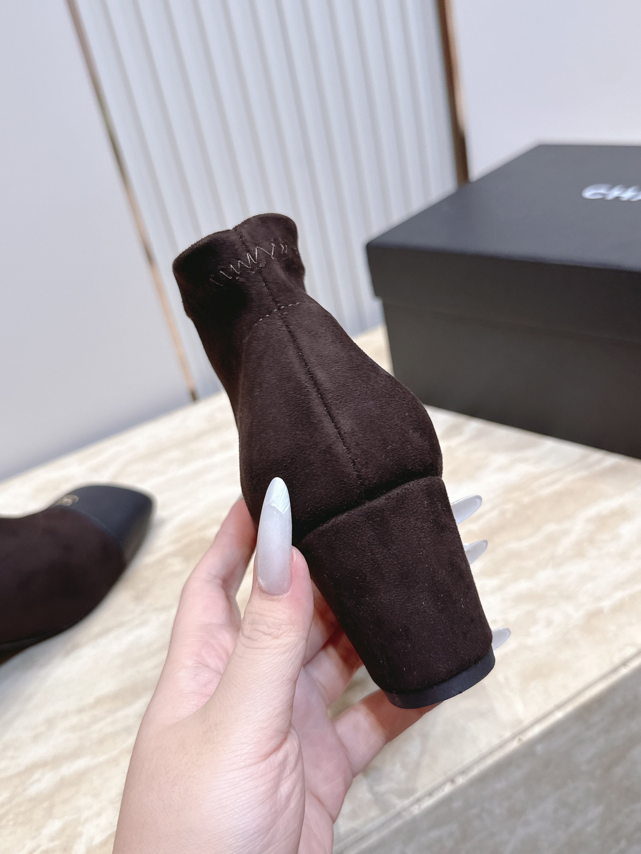 CC Suede Cap-Toe Ankle Boots Coffee Leather Suede 954087