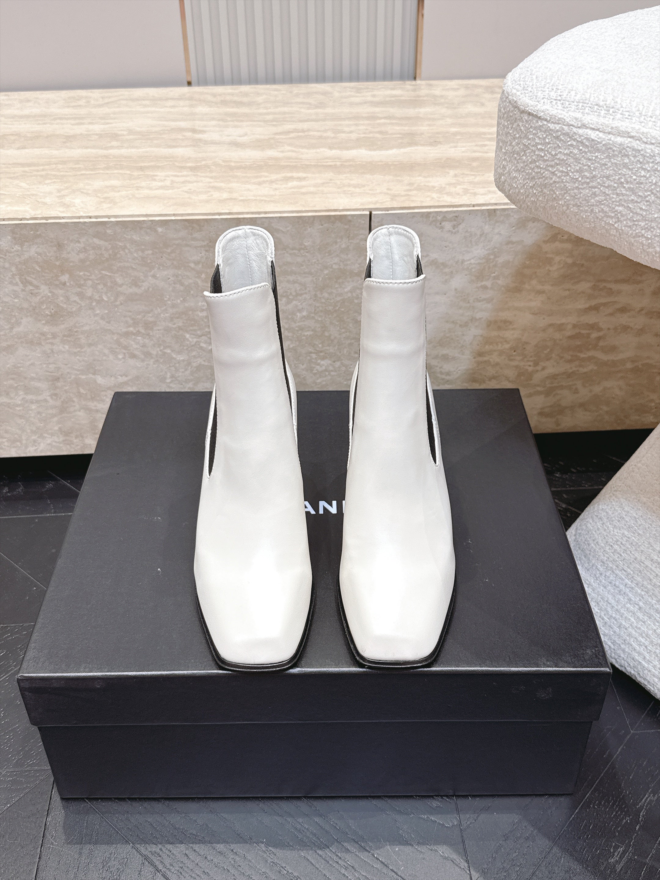CC Autumn/Winter 2026 Ankle Boots 7cm White Calfskin 954122