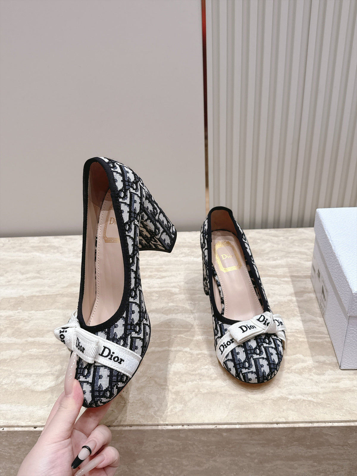 CD 26s Block Heel Pumps 7cm White Black Oblique Canvas 121648