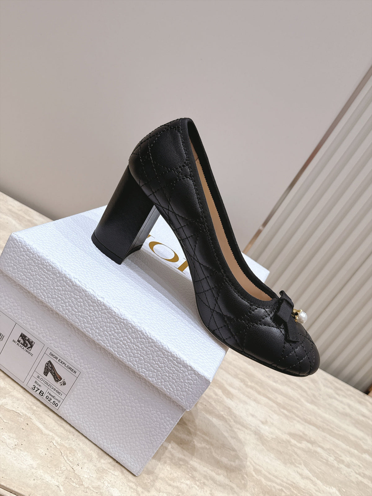 D 26s Block Heel Pumps 7cm Black Cannage Quilted Leather 121654