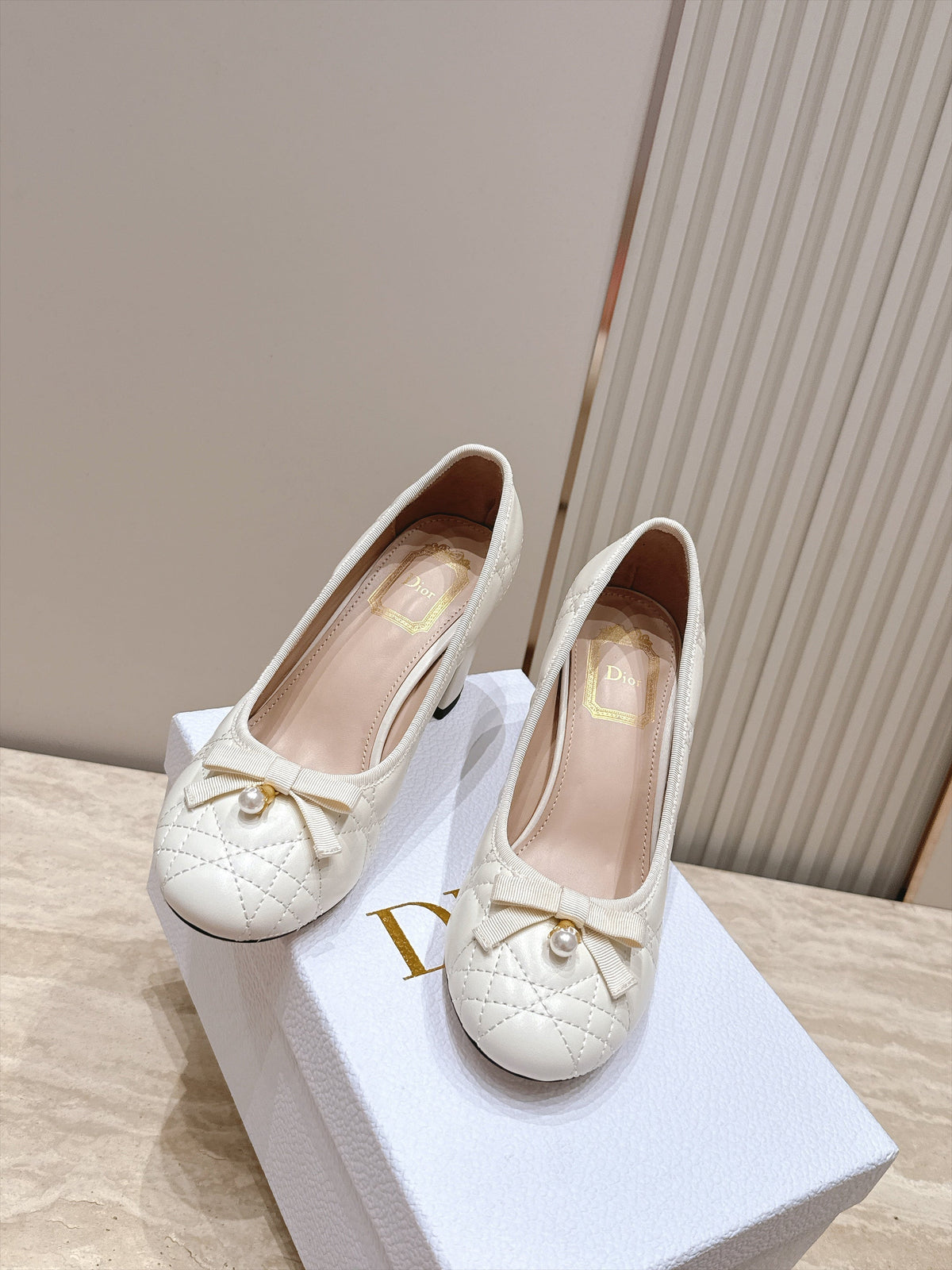 CD 26s Block Heel Pumps 7cm Off White Cannage Quilted Leather 121655