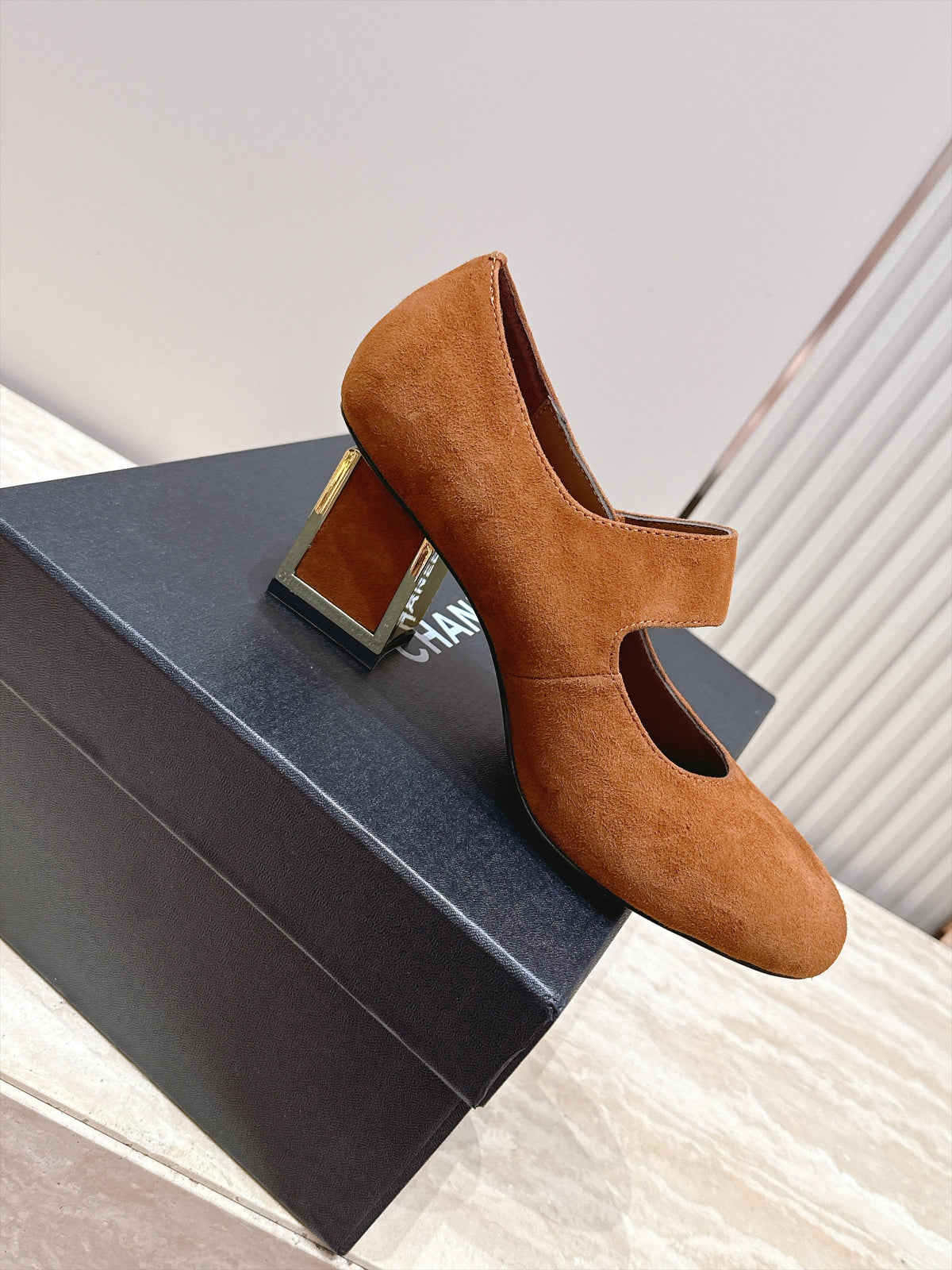 CC 26s Mary Jane Pumps 6cm Brown Suede 121620