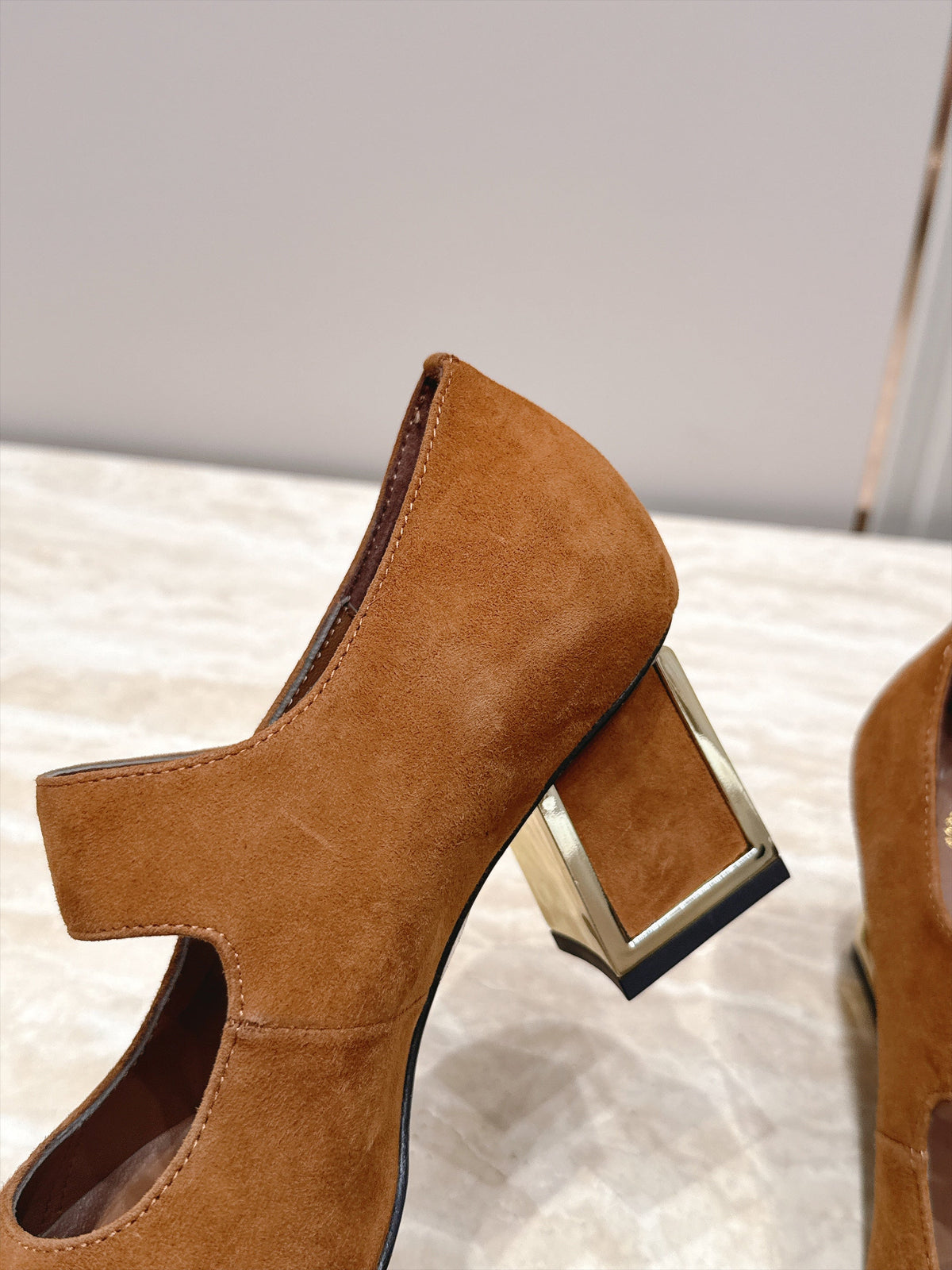 CC 26s Mary Jane Pumps 6cm Brown Suede 121620