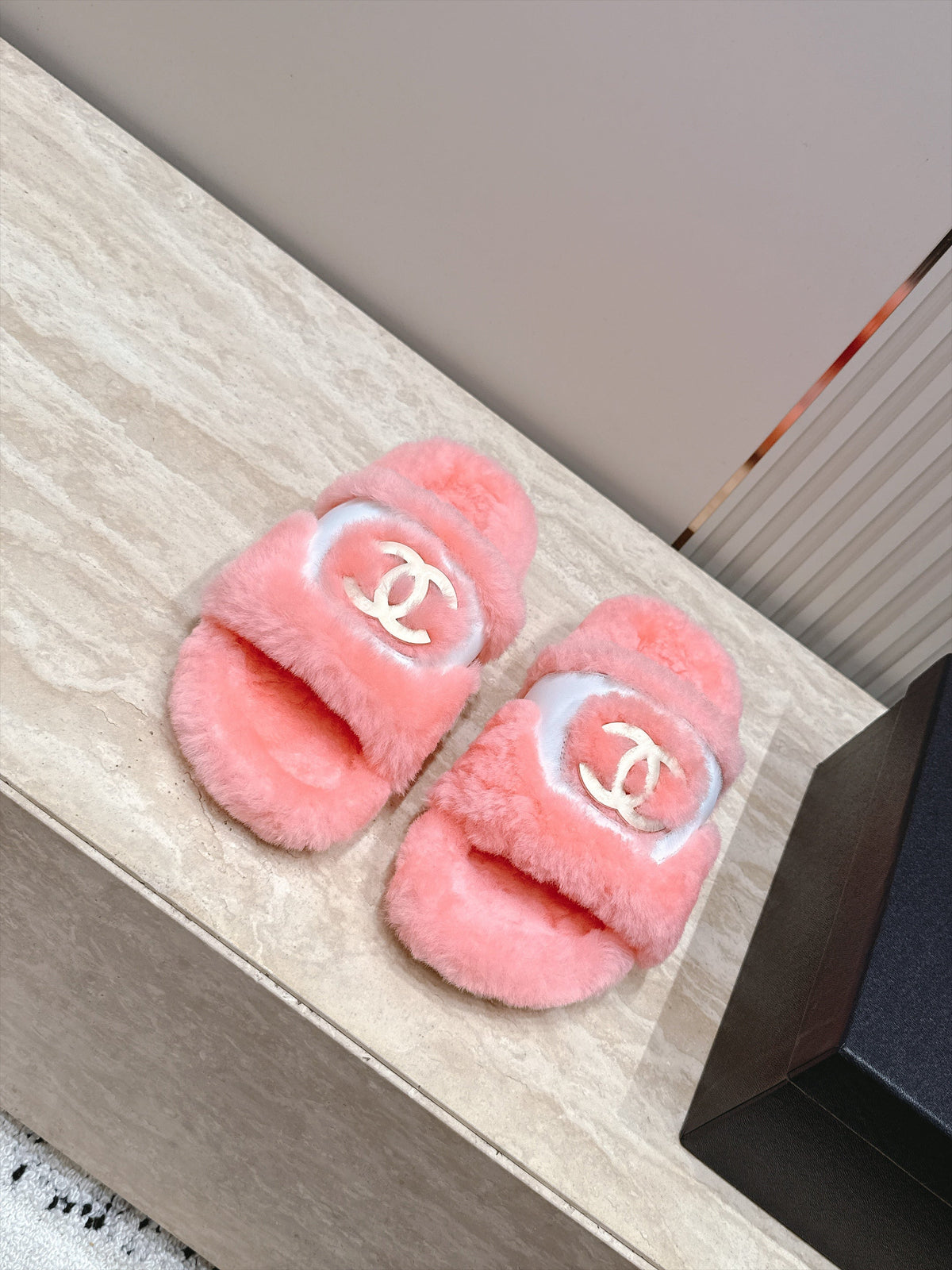 CC 26s Shearling Slides 2cm Pink Fur 121626