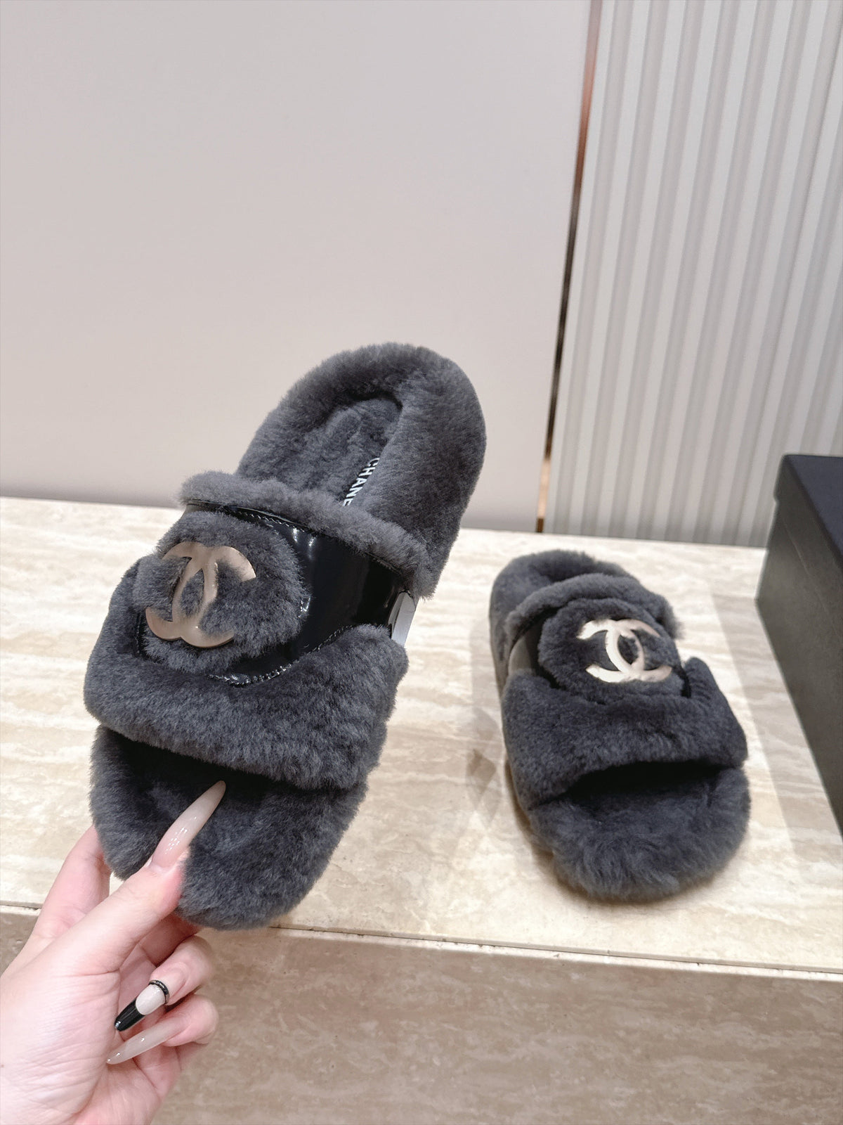 CC 26s Shearling Slides 2cm Dark Grey Fur 121629