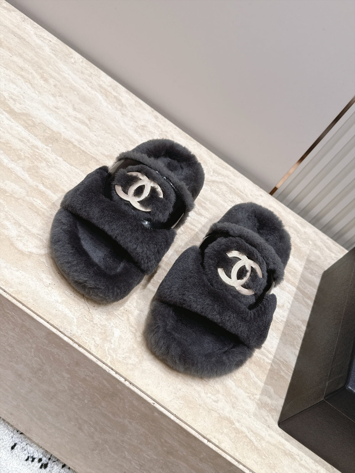 CC 26s Shearling Slides 2cm Dark Grey Fur 121629