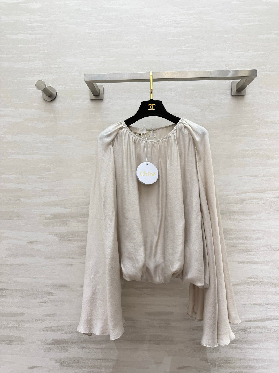 Chloé Wide-Sleeved Pleated Top Cream 397031