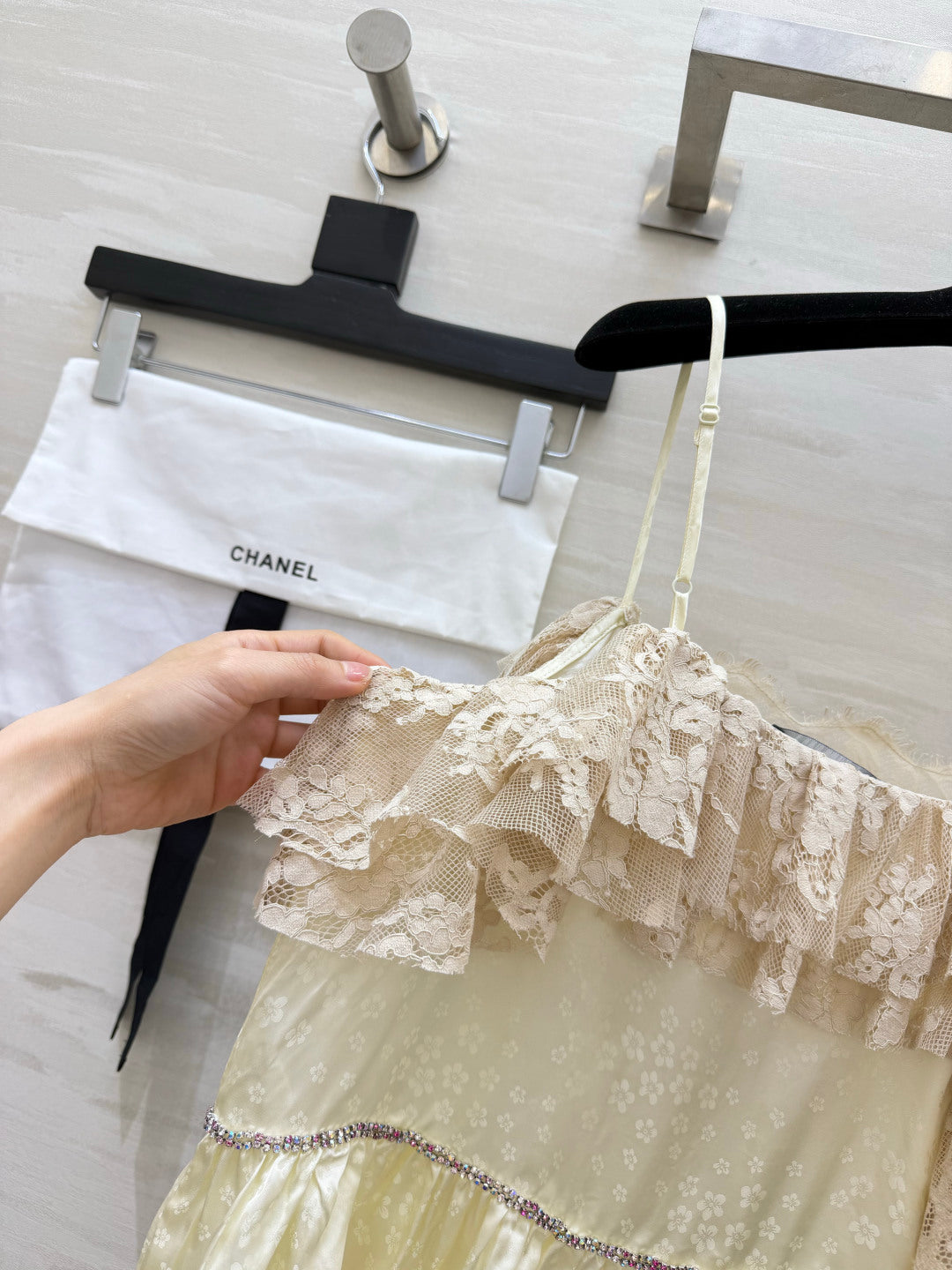 CC 26s Camisole Milk Apricot Lace 412085