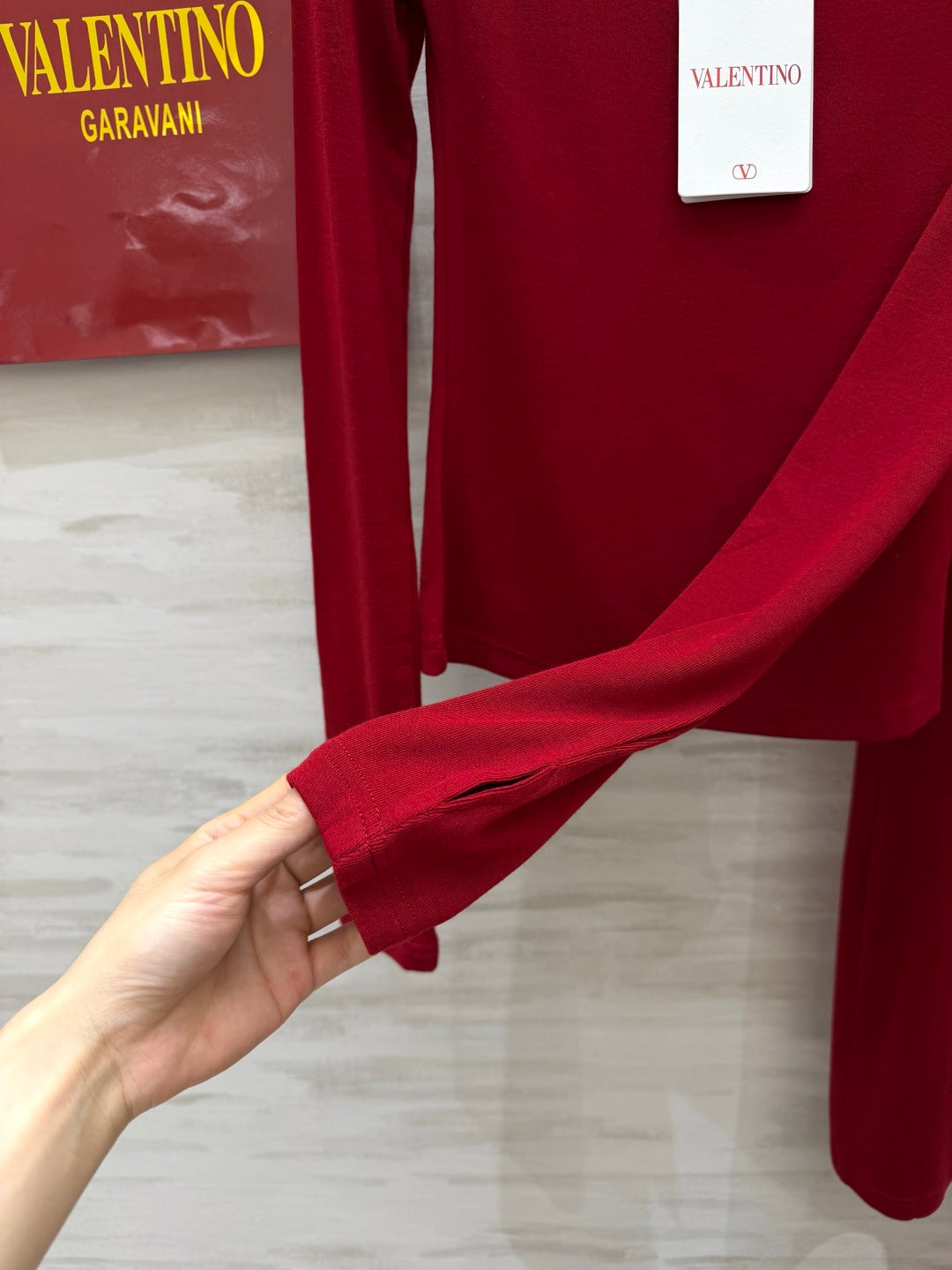 VT 26s Studded Set Shoulder Top Long Skirt Red Cotton 423376