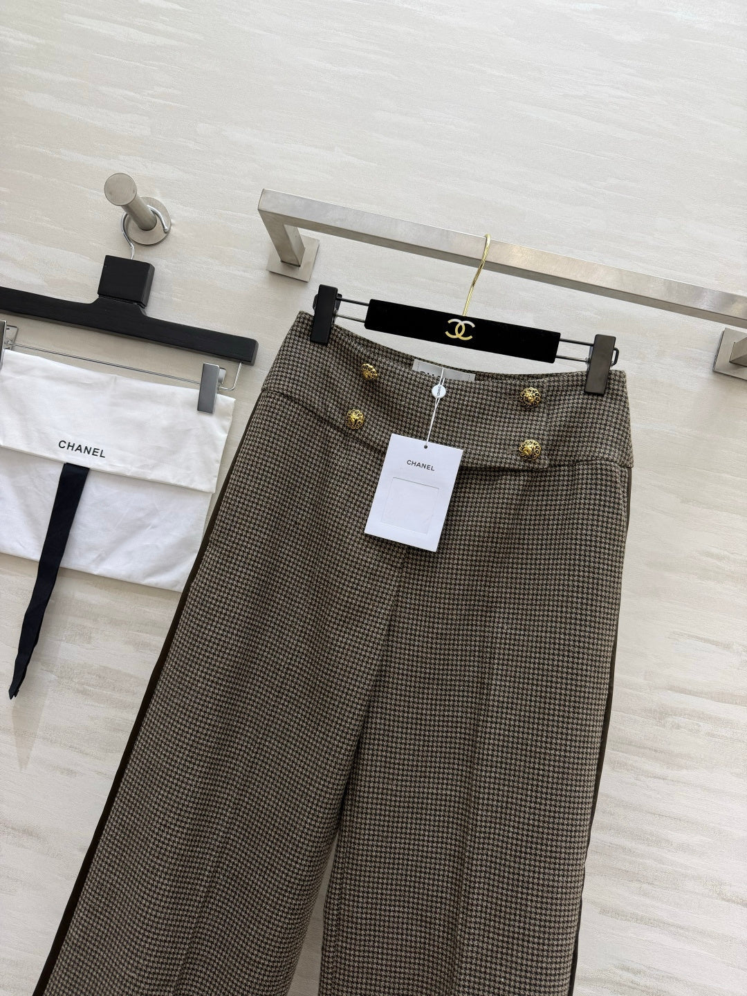 Chanel 26s Houndstooth Wide-Leg Trousers Taupe 438846