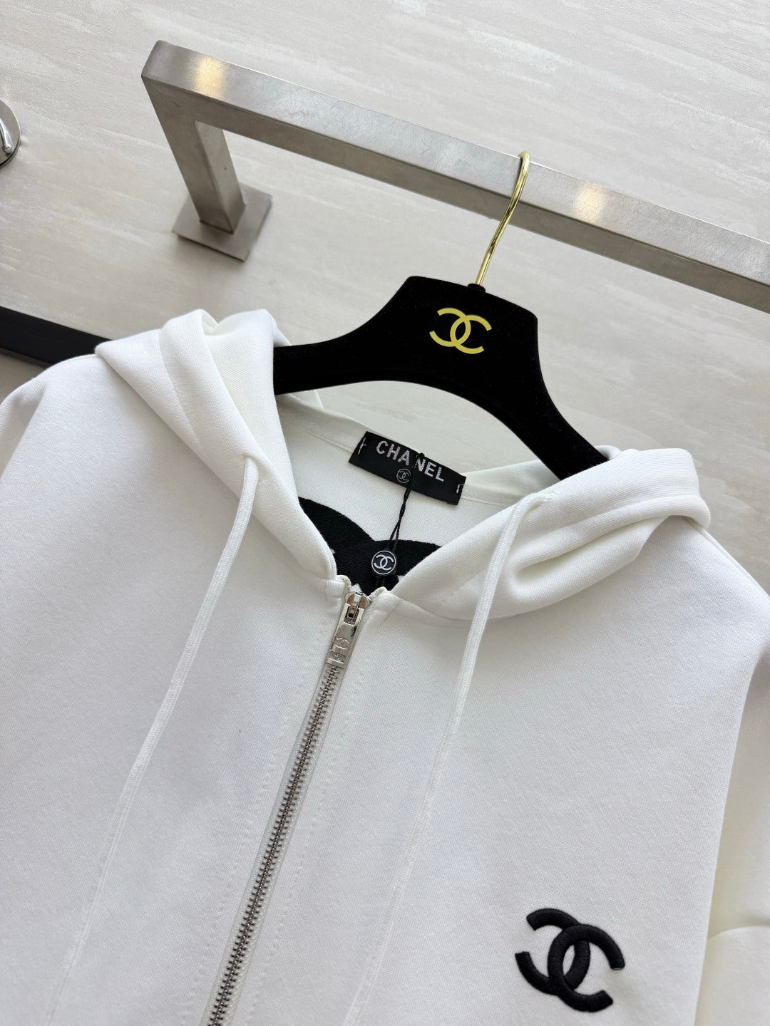 CC 26s Logo Zip Hoodie White Cotton 441633