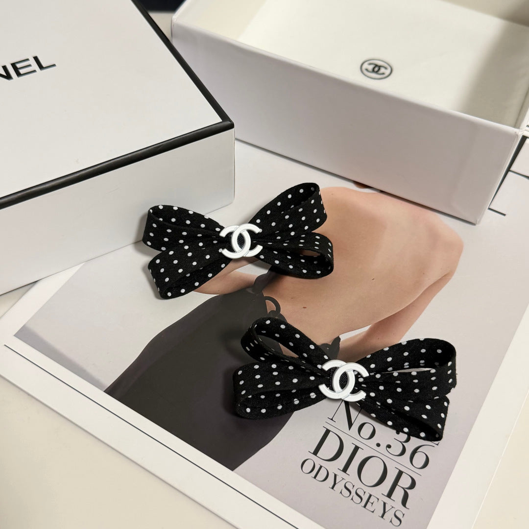 CC 26s Per Pair Hair Clip 420355