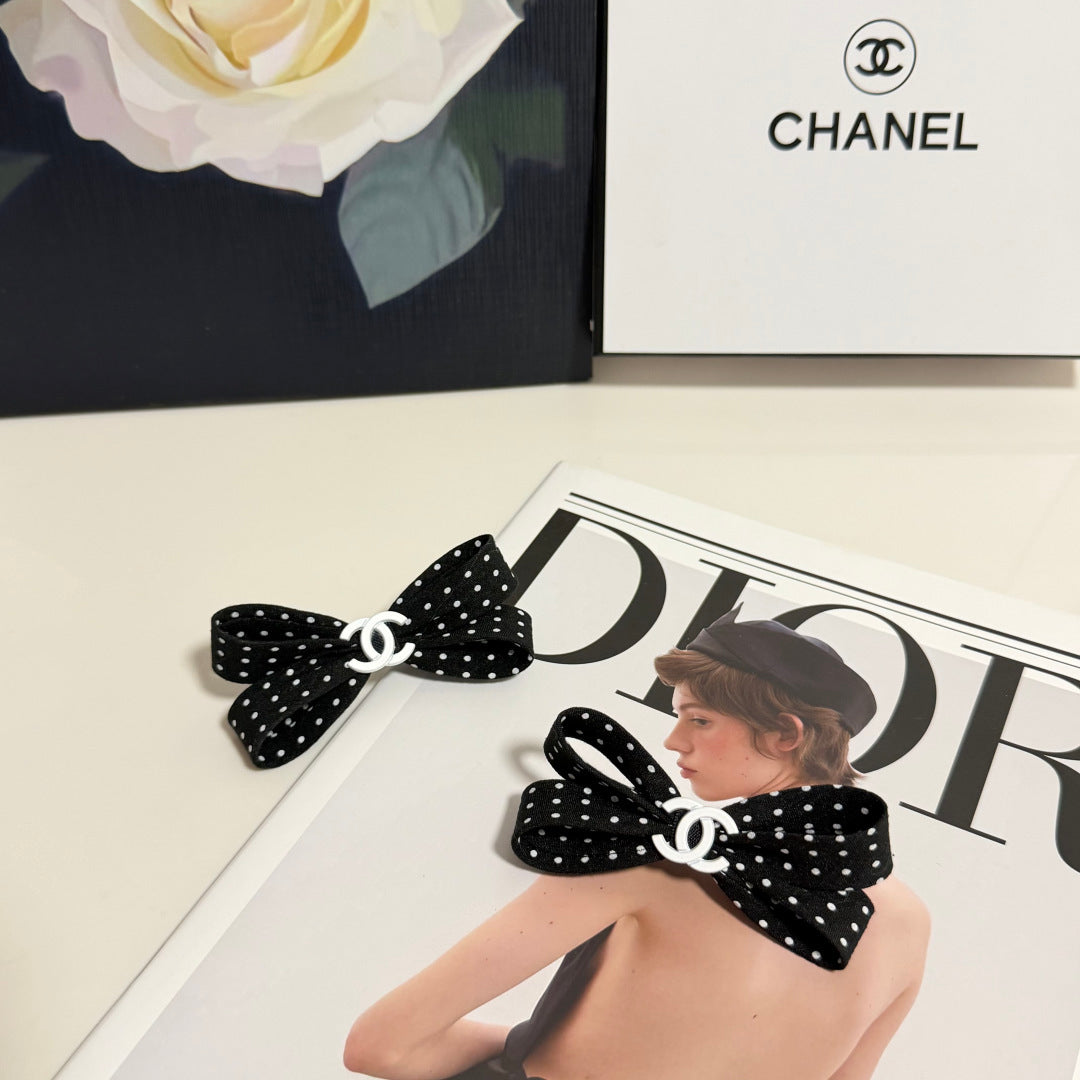 CC 26s Per Pair Hair Clip 420355