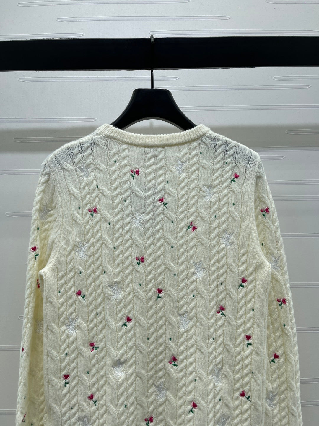 CD SS26 Dioramour Embroidered Cable-Knit Sweater Ivory Cashmere 351077