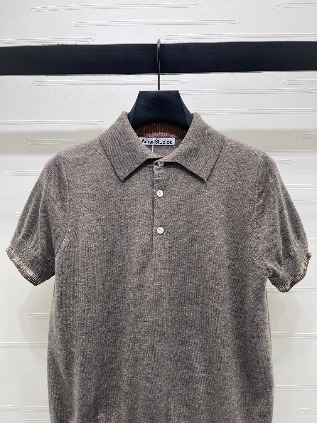 Miu Half-Open Short-Sleeve Shirt Grey Knit 343425