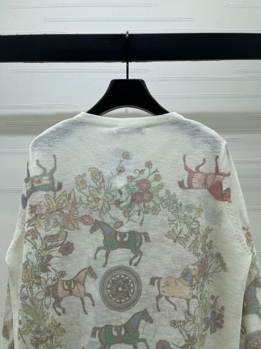 CD Long-Sleeved Top Floral Animal Pattern Cream Cotton 380760