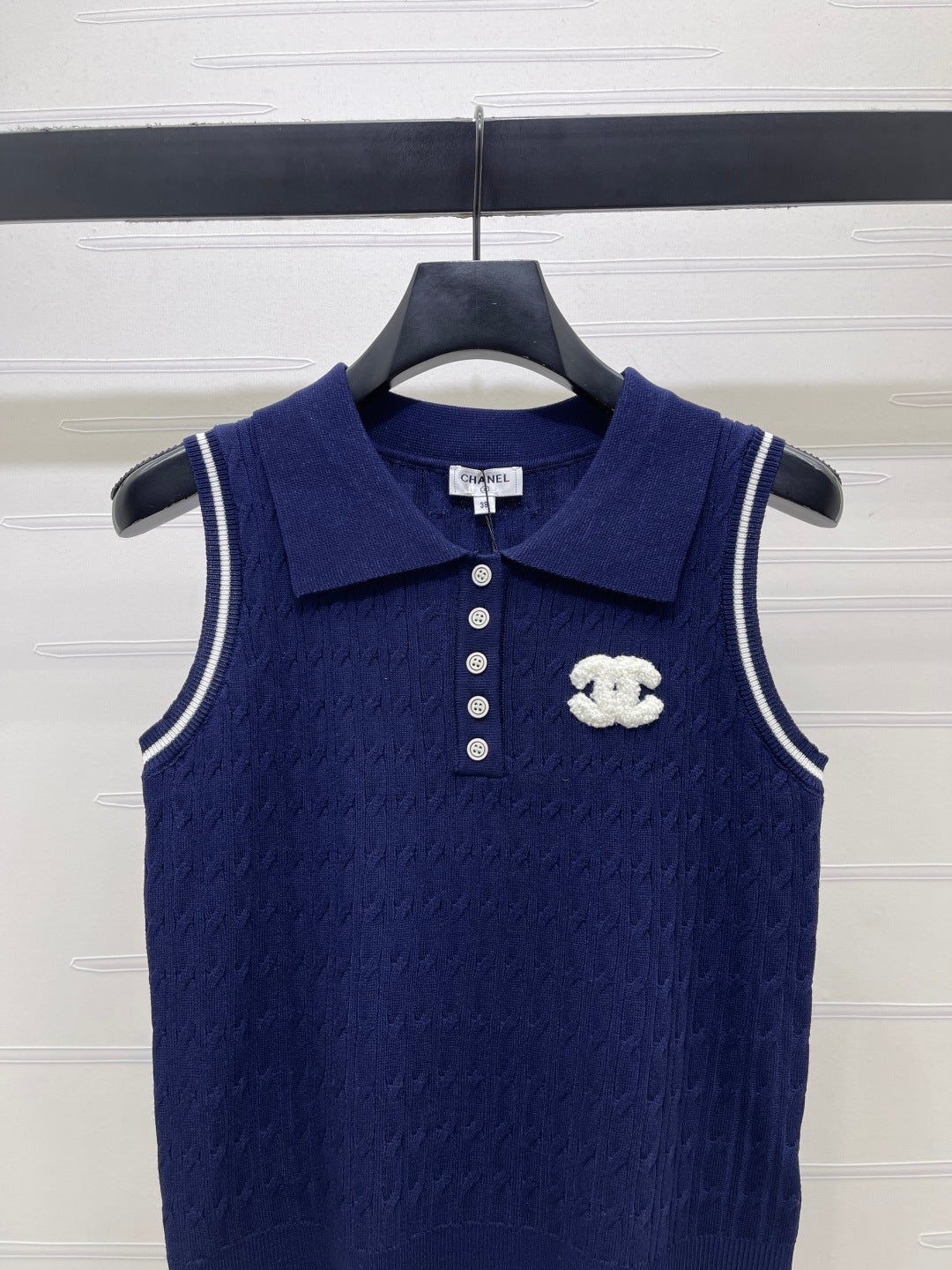 CC 26s Collared Knitted Vest Dark Blue Wool Nylon 382090