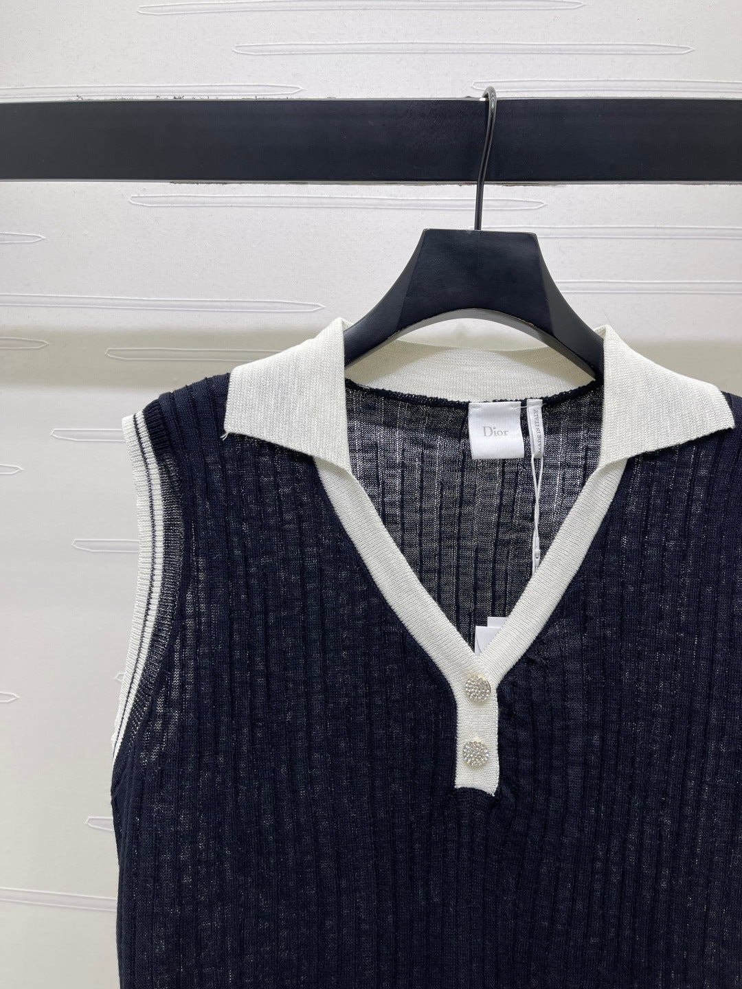 CD 26s Collared Knit Vest Navy Blue Lyocell Polyester 401590