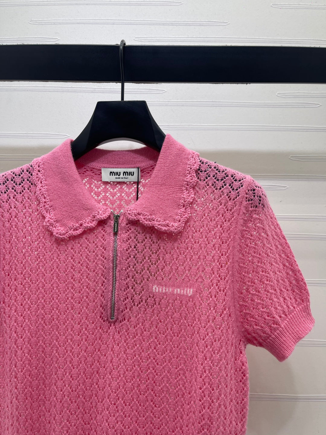 Miu 26s Neck Knit Short-Sleeved Top Hot Pink Wool 410764