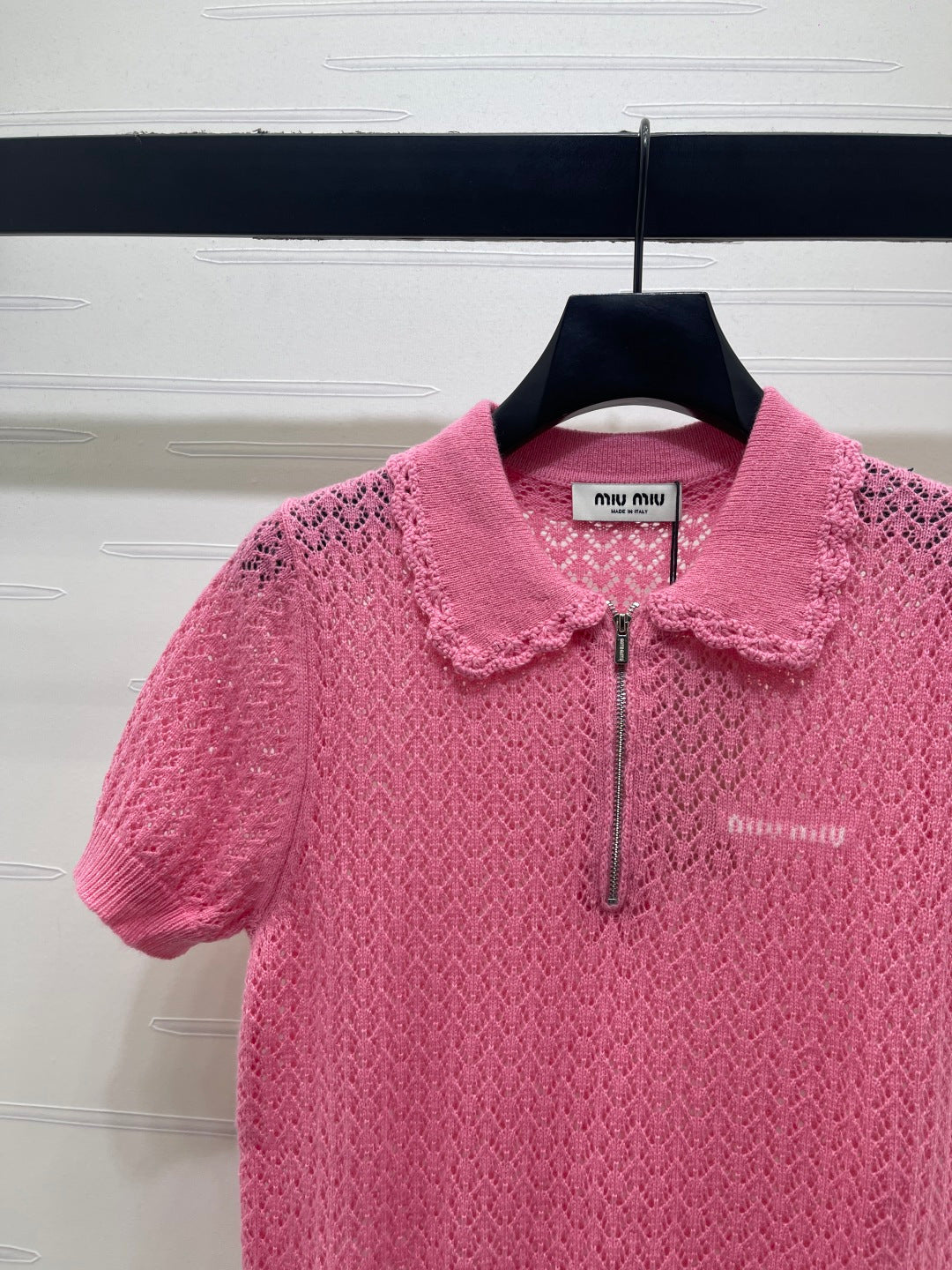 Miu 26s Neck Knit Short-Sleeved Top Hot Pink Wool 410764