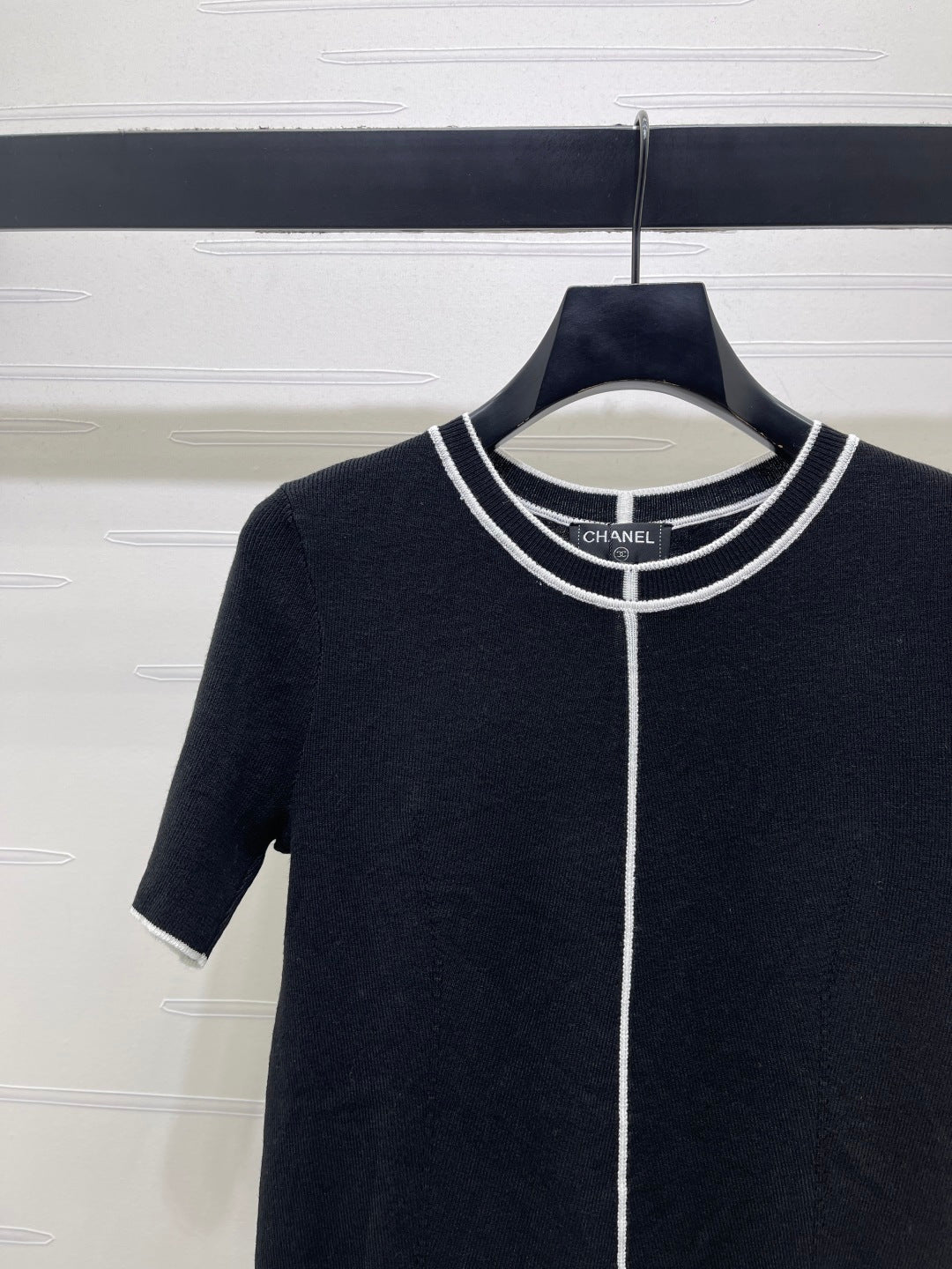 CC 26s Color-Blocked Crew Neck Knit Short-Sleeve T-Shirt Black Wool 410759