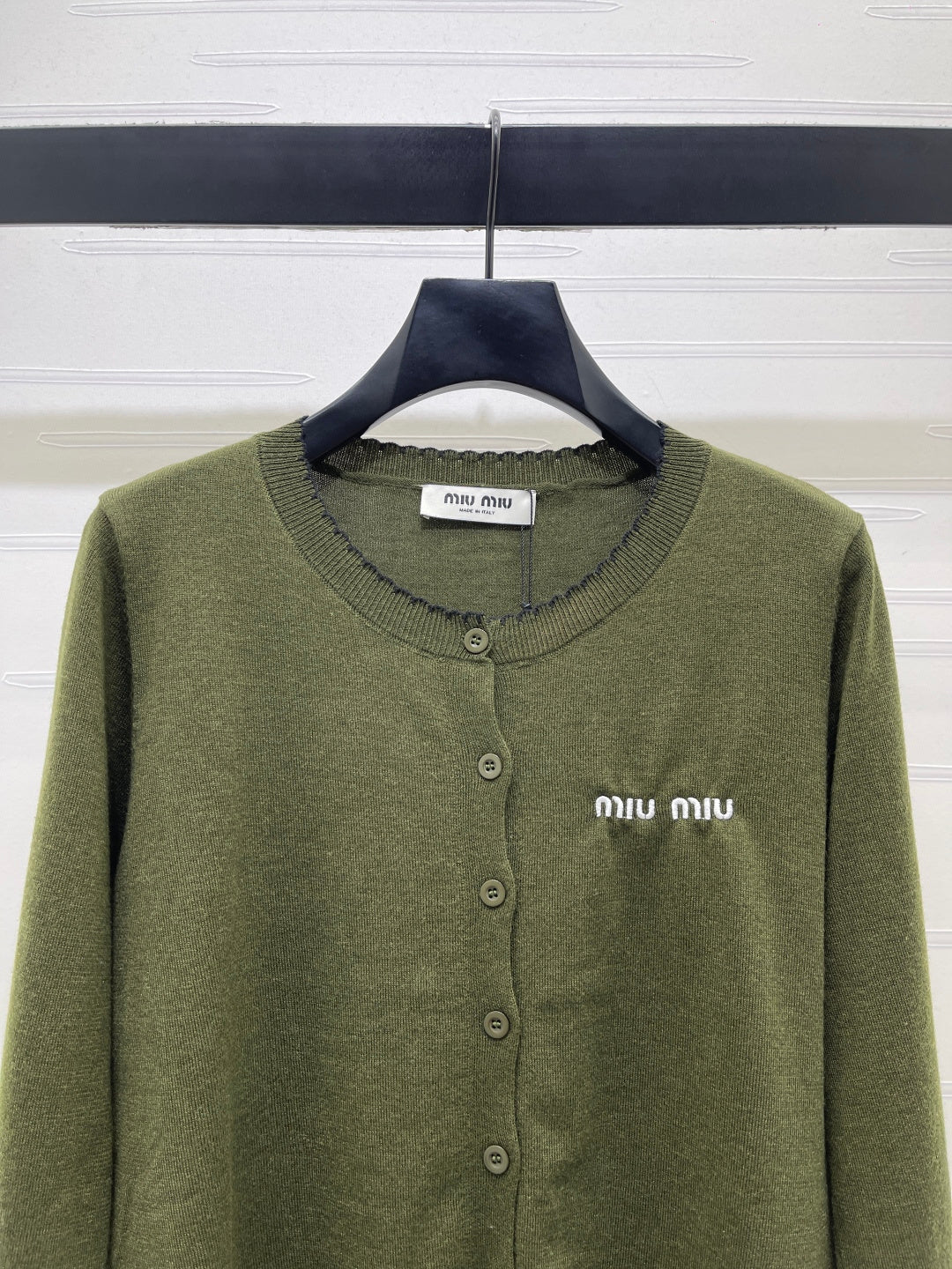 Miu 26s Round Neck Long-Sleeved Cardigan Olive Wool 422012