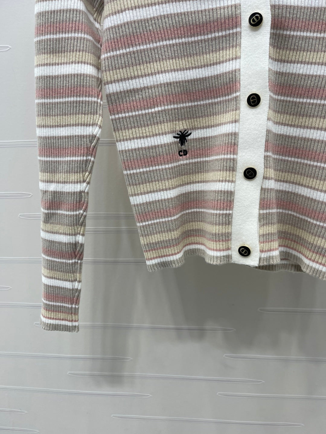CD 26s Cardigan Beige Multi Striped Knit 446566