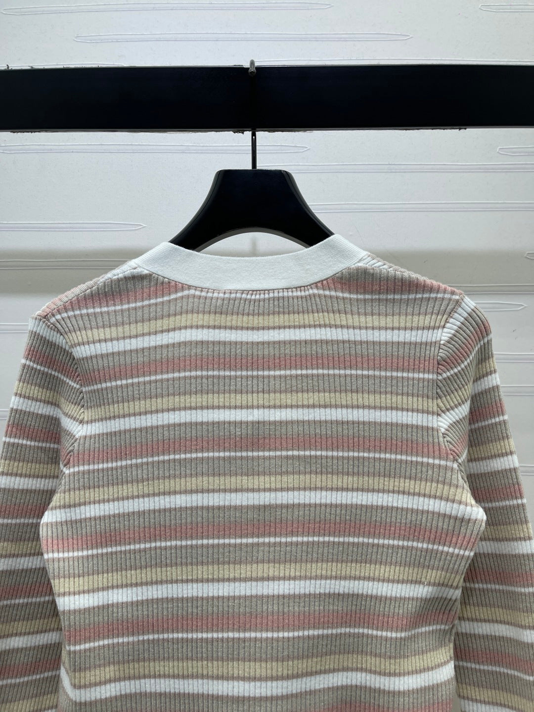 CD 26s Cardigan Beige Multi Striped Knit 446566