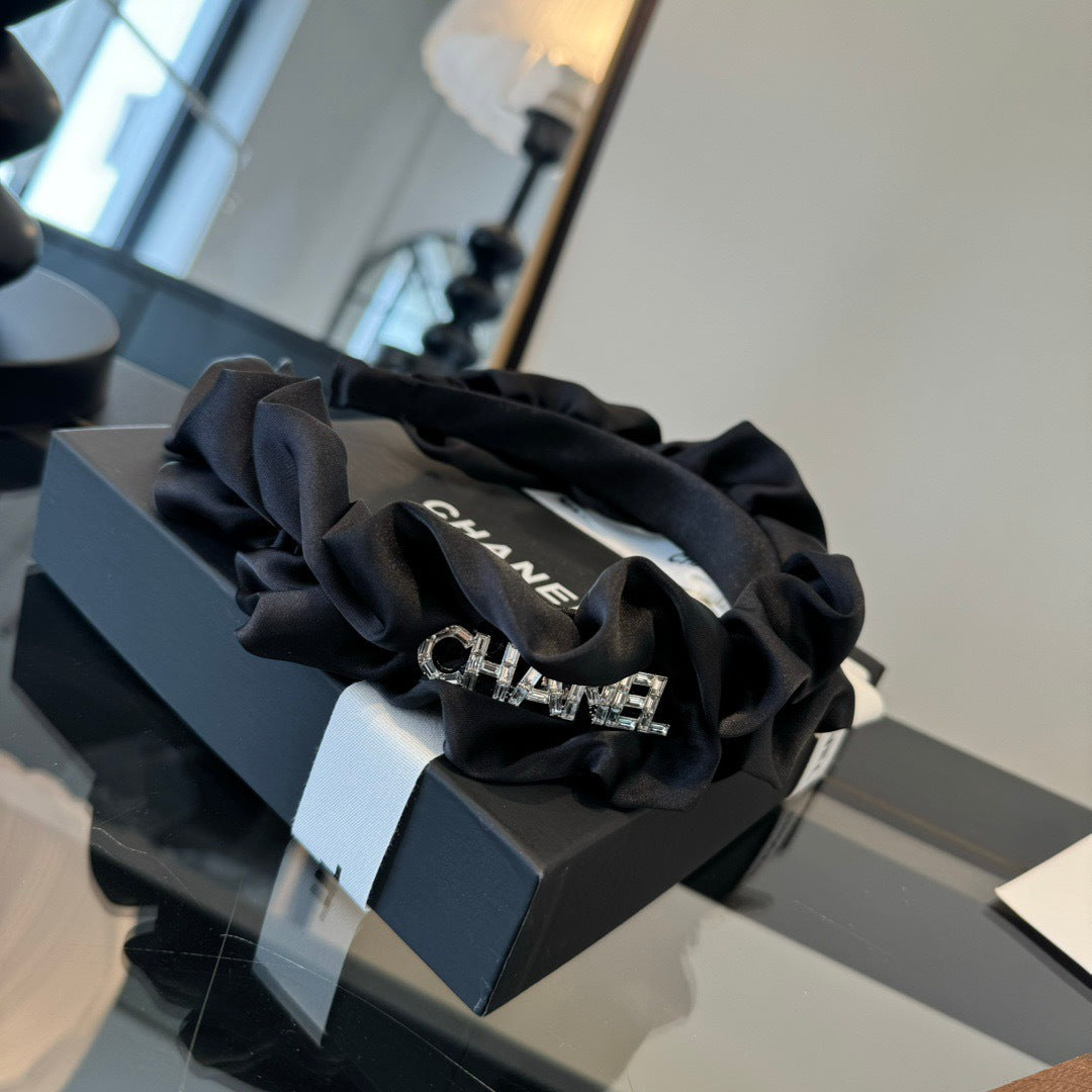 CC 26s Black Headband 275561