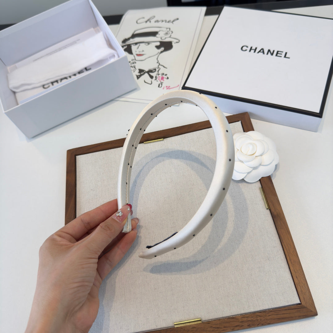 CC 26s White Headband 275571