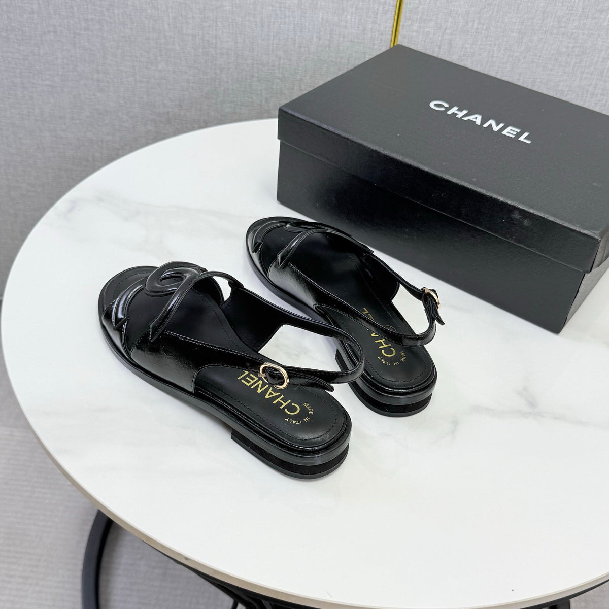 CC 26s Interlocking CC Slingback Sandals Black Leather 167673