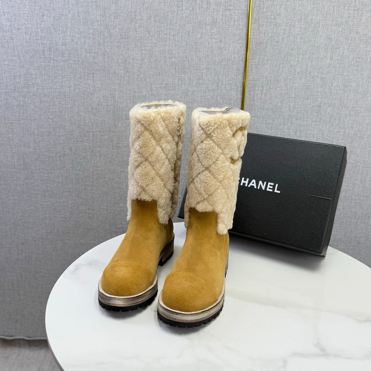 CC 26s Mid Calf Boots Beige Suede Quilted Shearling 167737