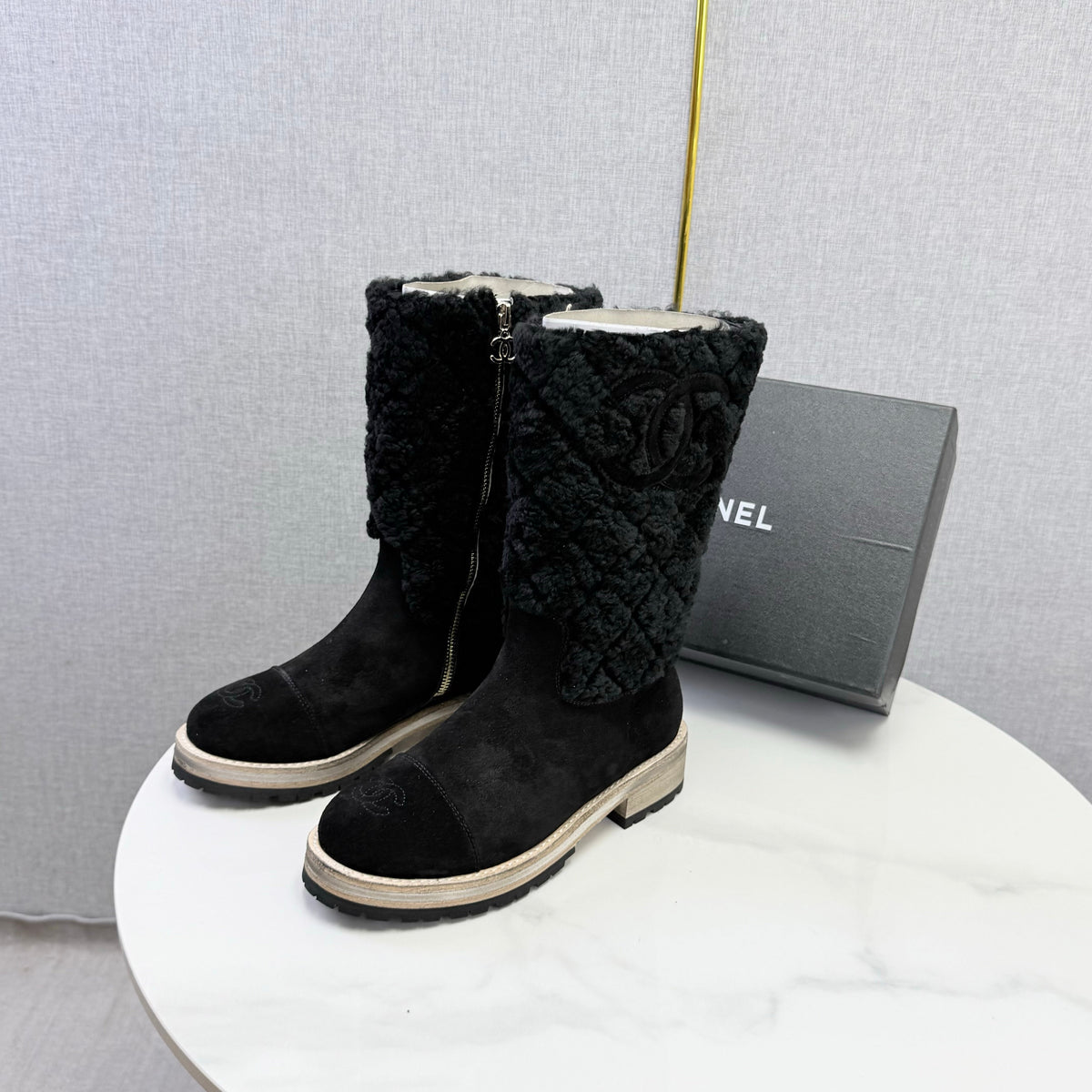 CC 26s Mid Calf Boots Black Suede Quilted Shearling 167738
