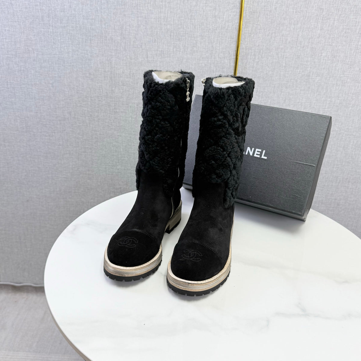 CC 26s Mid Calf Boots Black Suede Quilted Shearling 167738