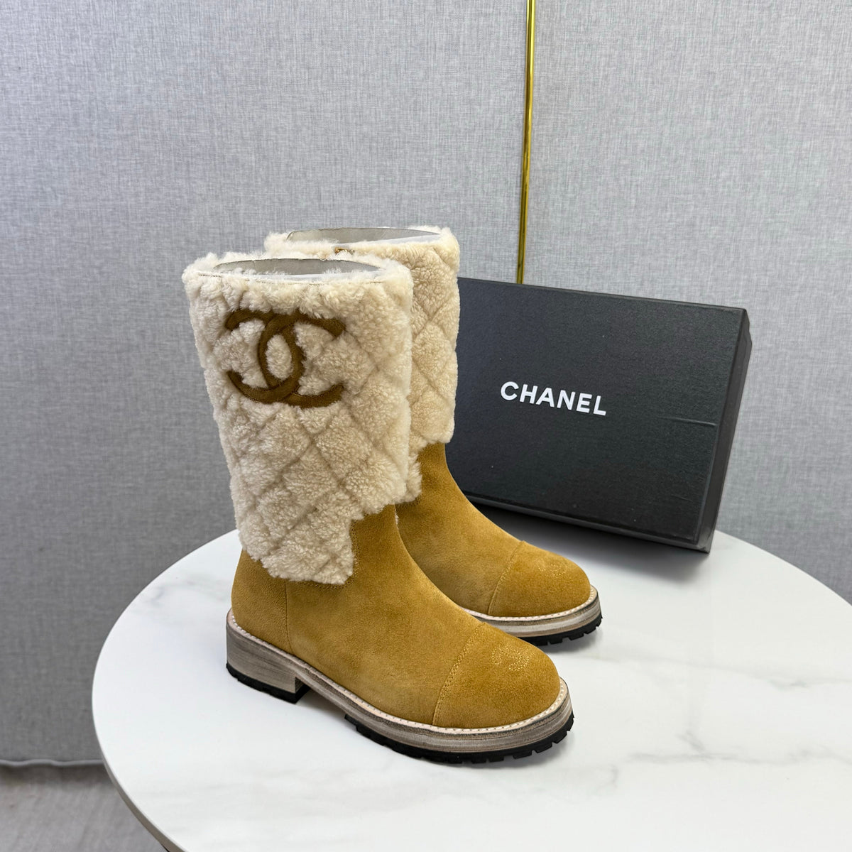 CC 26s Mid Calf Boots Beige Suede Quilted Shearling 167737