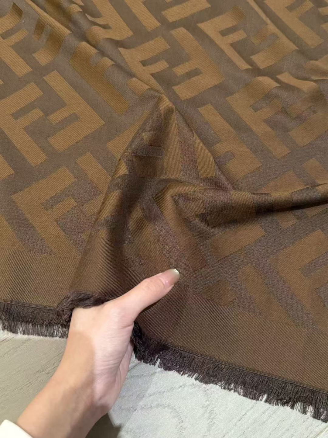 Fendi 26s Scarf 140 In Cashmere  444809