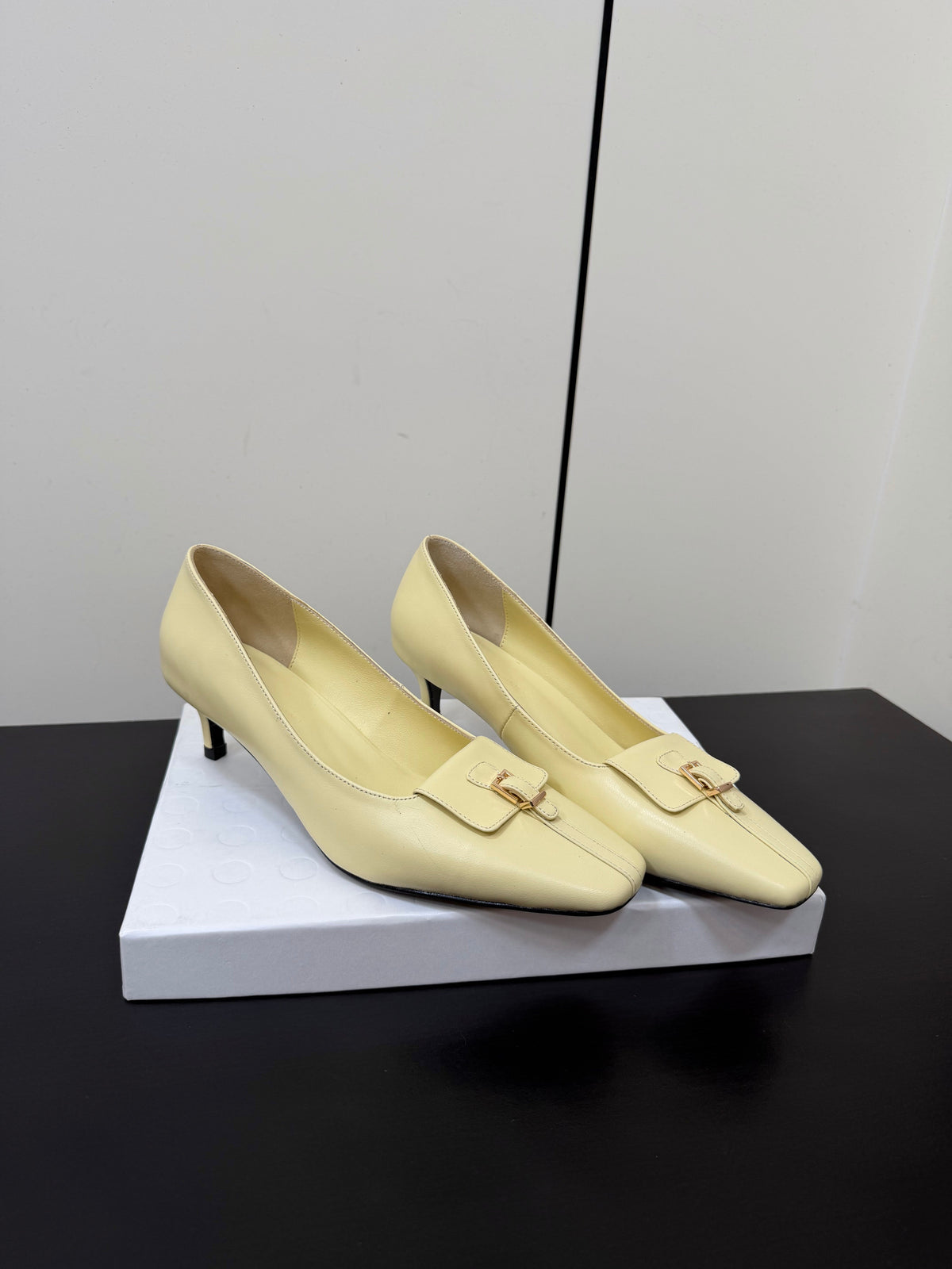 Khaite 26s Celia Pumps 5.5cm Butter Leather 909450