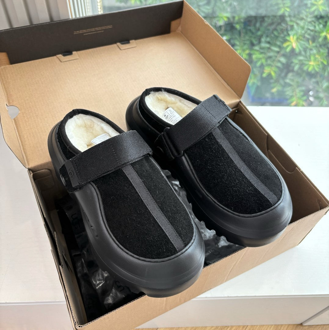 UGG PeakMod Mule Black Suede 525928