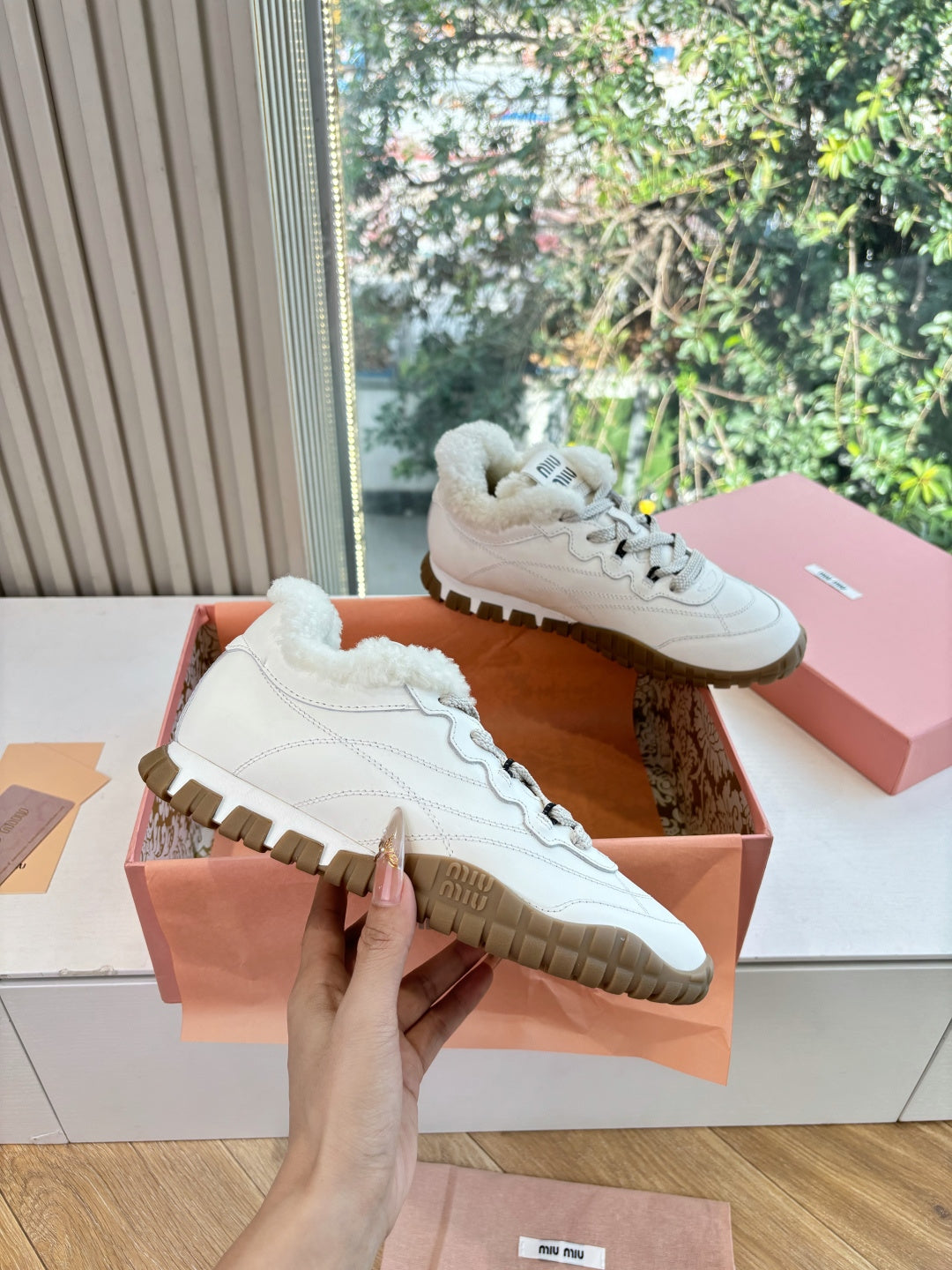 Miu 26s Tyre Sneakers White Leather Shearing 994139