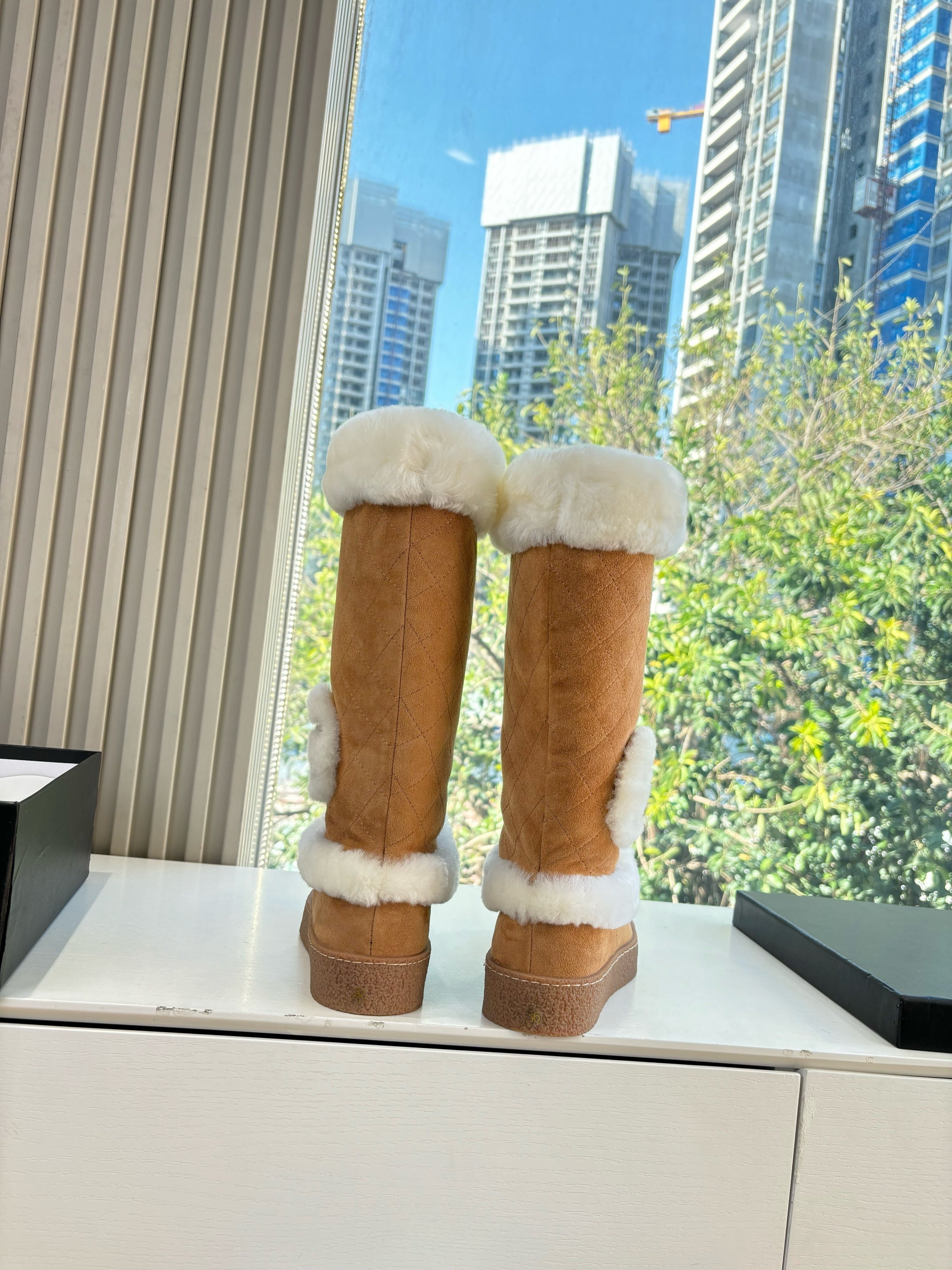 CC 2025 Snow Boot Brown White Suede Wool 548929