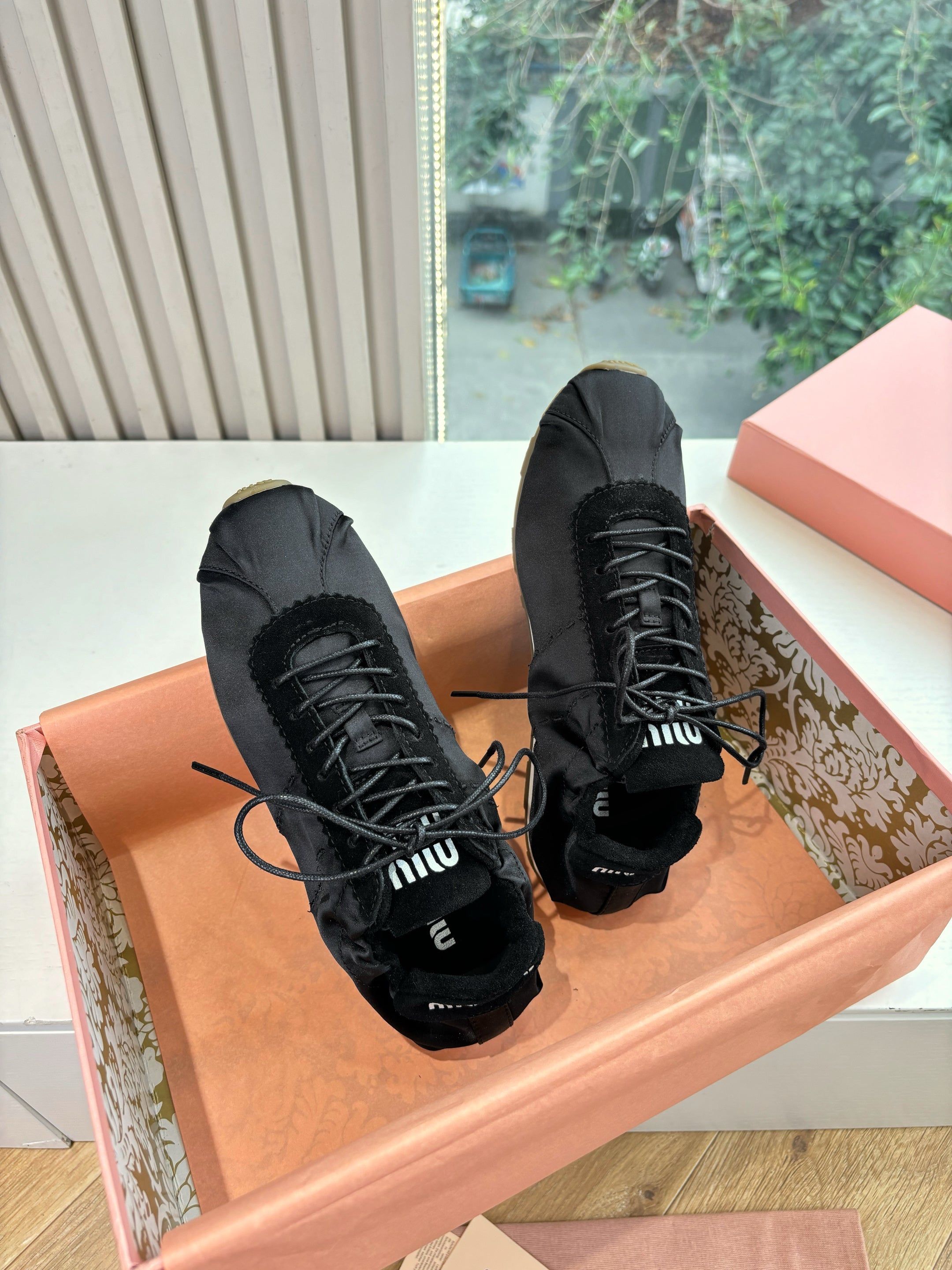 Miu Plume Sneakers Black Satin Suede 549132